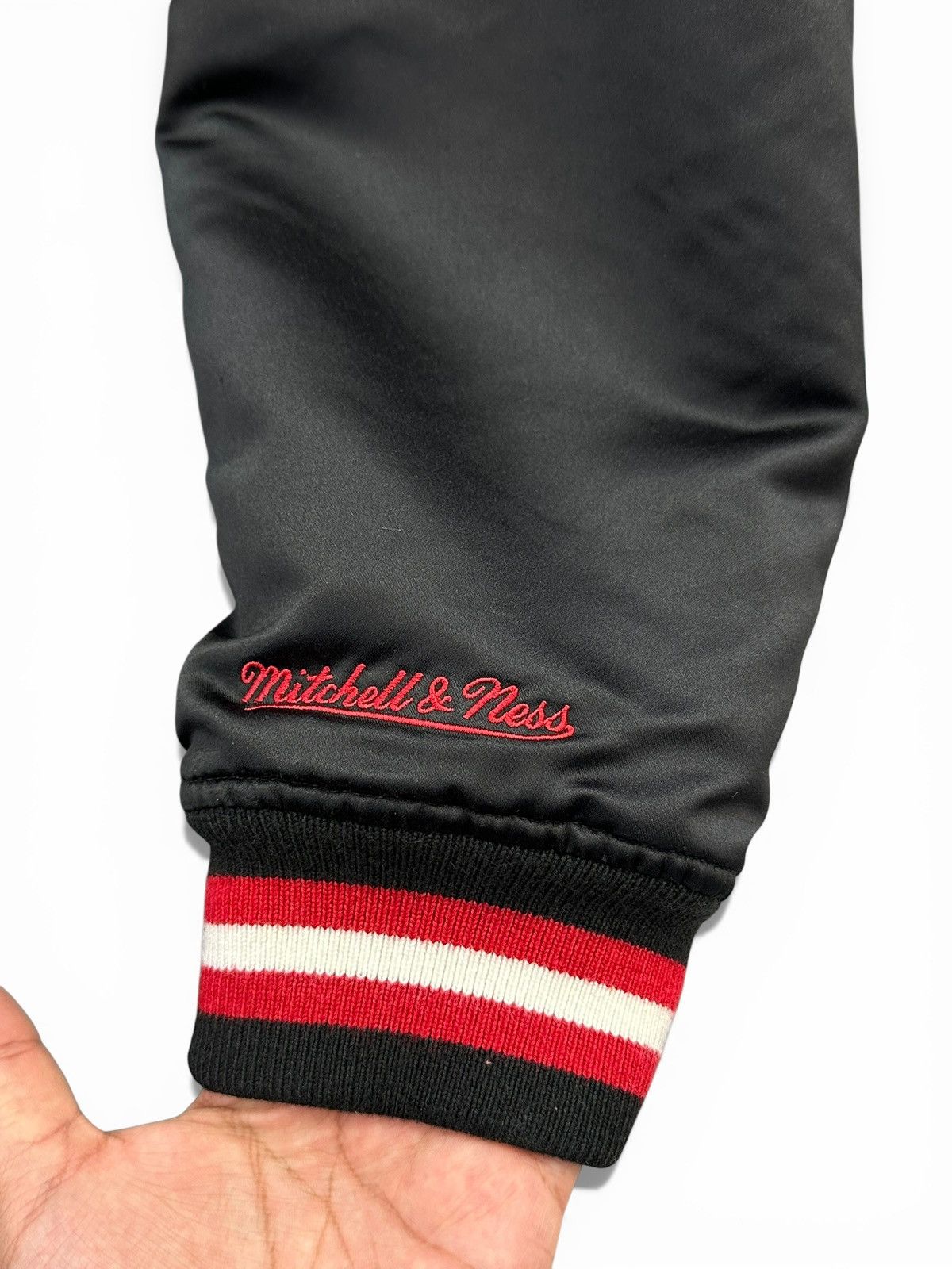 Supreme Supreme Mitchell & Ness Satin Black Varsity Jacket Size US L / EU 52-54 / 3 - 5 Thumbnail
