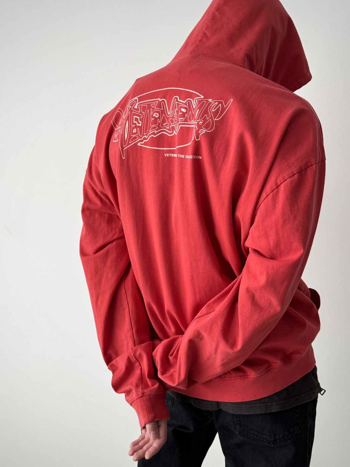 Vetements Vetements 2018 ‘The Collection’ Graphic Red Hoodie Size US M / EU 48-50 / 2 - 2 Thumbnail