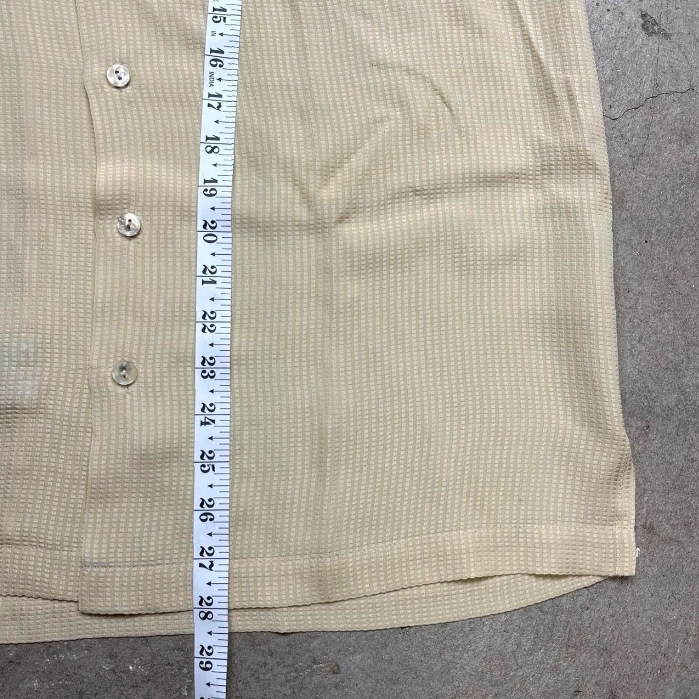 Vintage VINTAGE Reunion Silk Camp Collar Short Sleeve Button-Up Shirt M Beige Mens 100% Silk Likely Cream Medium Size US M / EU 48-50 / 2 - 4 Thumbnail