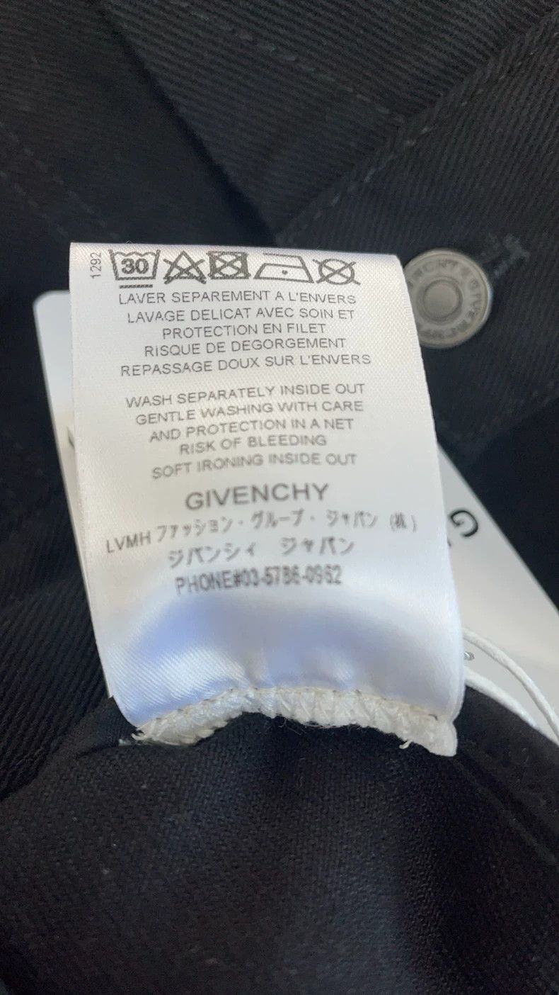 Givenchy Givenchy Letter Printed Pattern Denim Jacket M Size US M / EU 48-50 / 2 - 5 Thumbnail