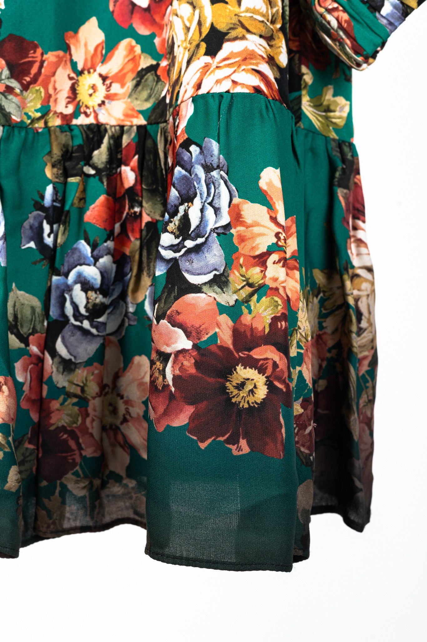 Alice + Olivia Alice + Olivia Merrilee Floral Tie-Neck Tiered Ruffle Dress Size S / US 4 / IT 40 - 9 Thumbnail