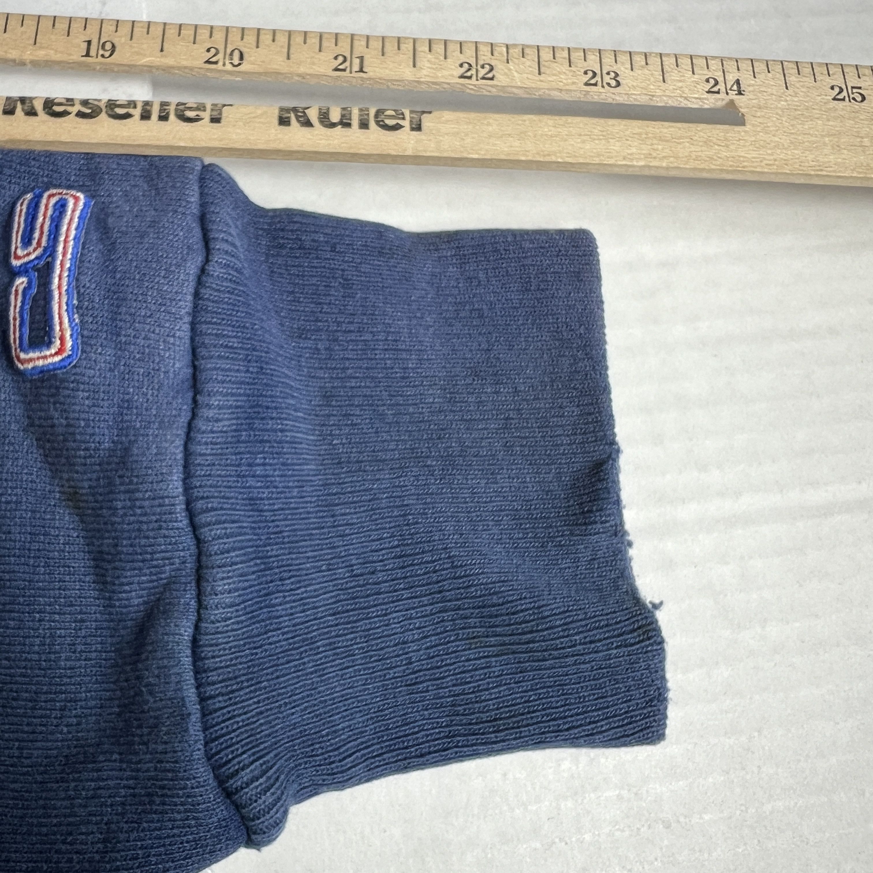 NCAA × Vintage VTG Notre Dame Fightin Irish Sweatshirt Thrashed Crewneck Size US XL / EU 56 / 4 - 14 Thumbnail