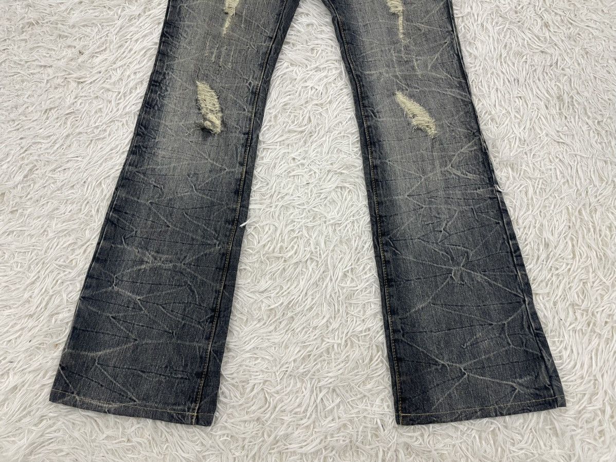 semanticdesign Distress Design Wreck Line Semanticdesign Flair Jeans Pant Size 29" - 3 Thumbnail