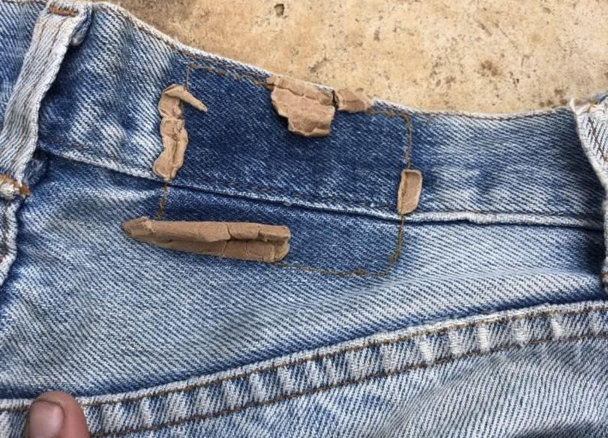 Levi's DESTROY VINTAGE 80 LEVIS 501 fly button distressed REWORK B1 Size US 31 - 9 Thumbnail