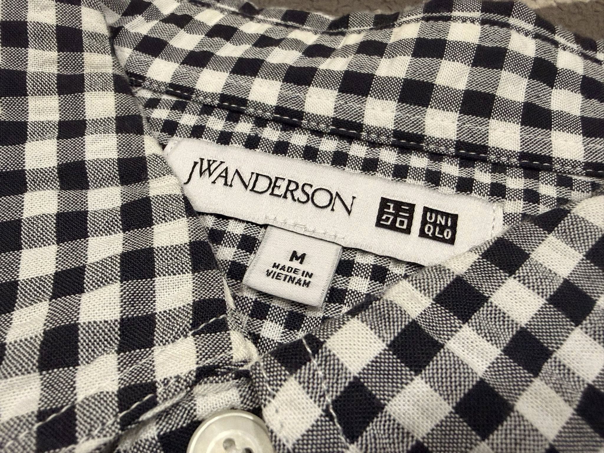 JW Anderson × Uniqlo JWANDERSON X uniqlo button up S 2749 Size US M / EU 48-50 / 2 - 3 Thumbnail