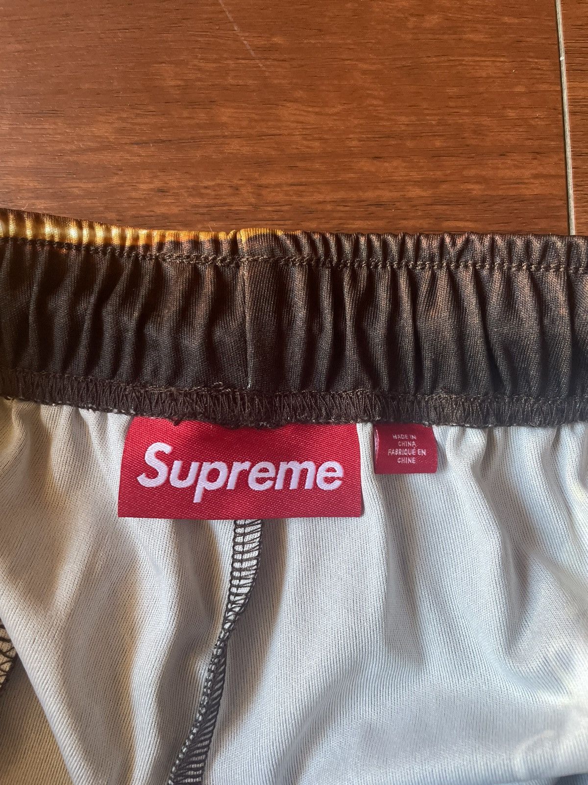 Supreme Supreme x Frank Frazetta Soccer Shorts - Woman With Scythe Size US 31 - 6 Thumbnail