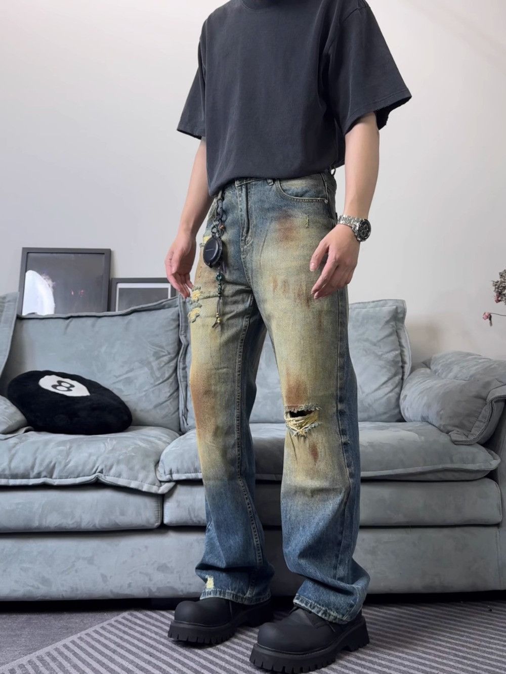 image of Distressed Denim x Vintage Distressed Gradient Mud Wash Y2K Vintage Design Jeans in Blue (Size 33)