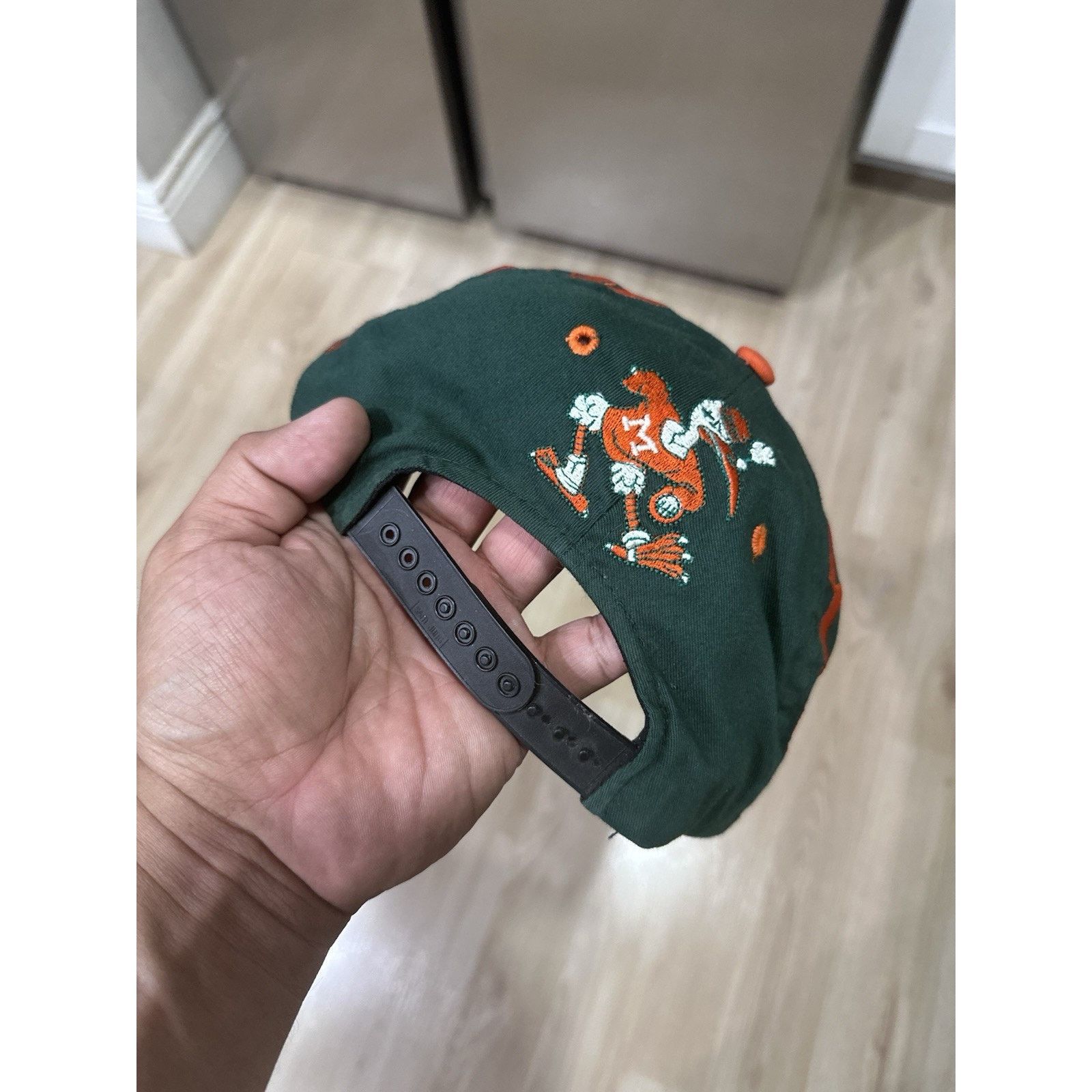 & Other Stories Vintage 1990s Miami Hurricanes Spellout Snapback Hat Size ONE SIZE - 3 Thumbnail