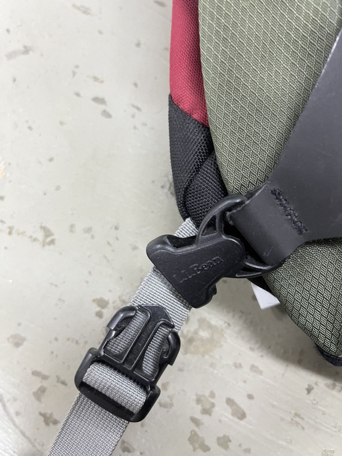 L.L. Bean L.L. Bean Hike Tactical Messenger Crossbody Gorpcore Bag Size ONE SIZE - 13 Thumbnail