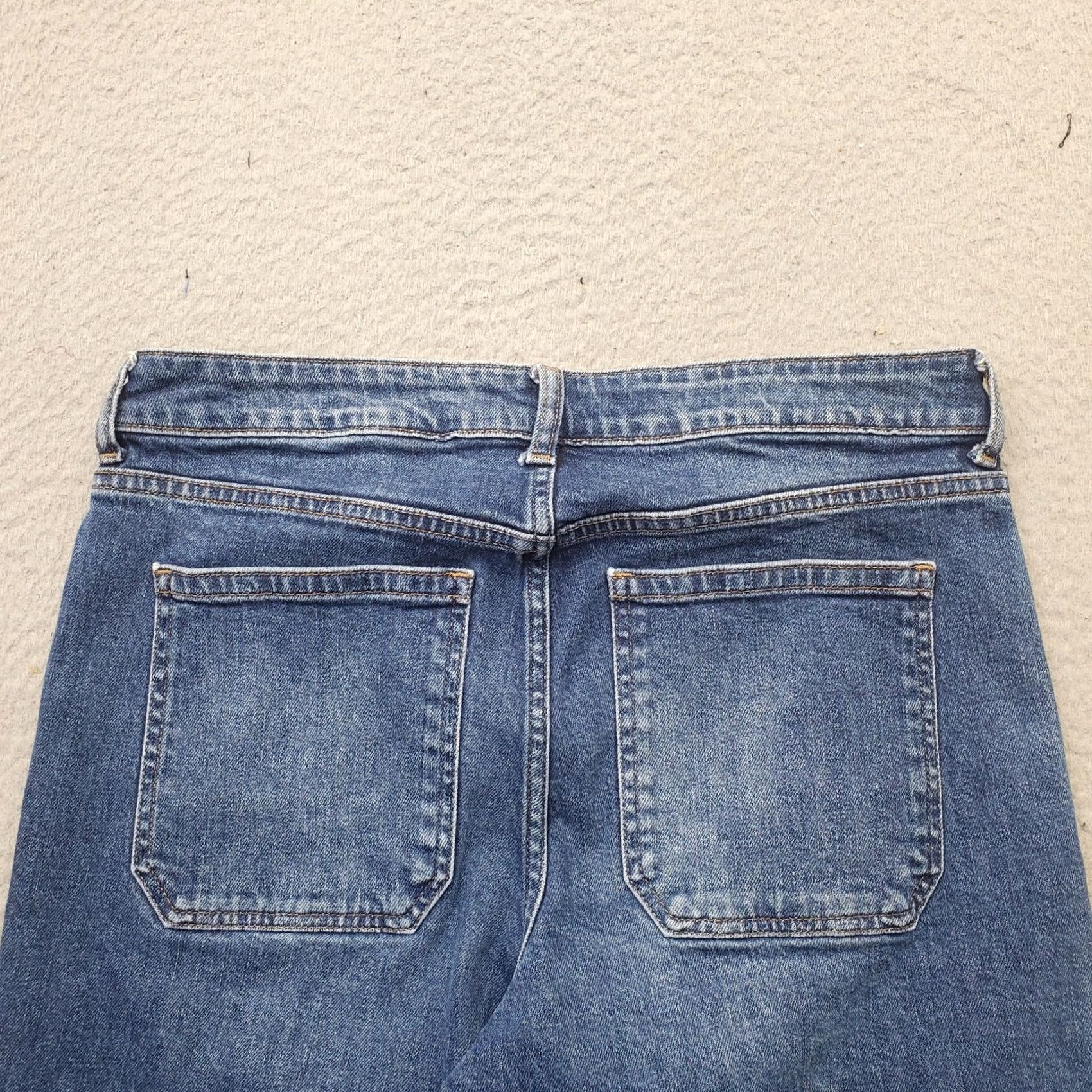 Old Navy Old Navy Jeans Womens 12 Blue Denim Stretch Boho Faded Streetwear Medium Wash Jeans Womens 12 Blue Denim Stretch Size 34" / US 12 / IT 48 - 7 Thumbnail