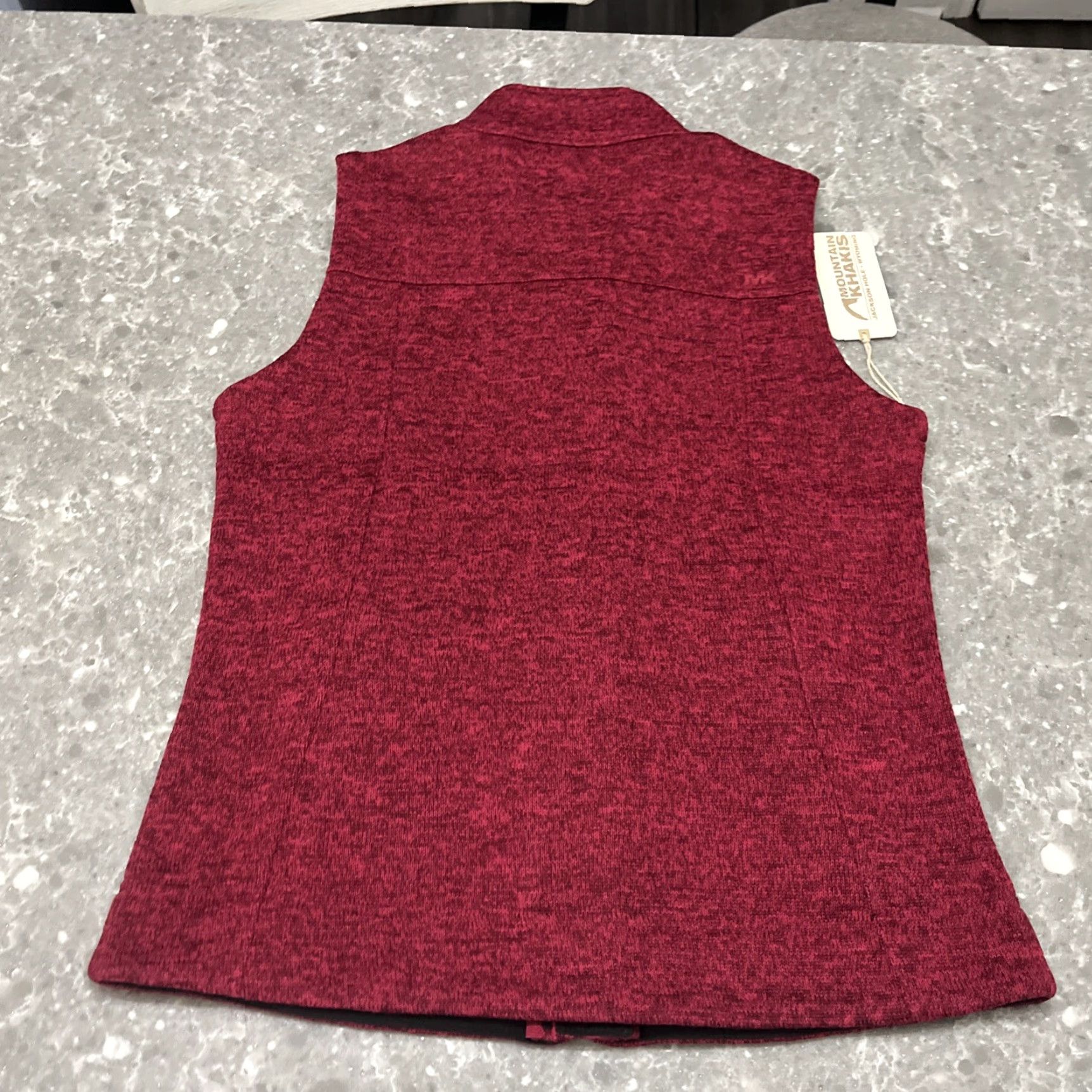 Mountain Khakis VINTAGE Mountain Khakis Vest Womens XS Sangria Mock Neck Zippered Pockets Active Vest Short Jacket/Coat (Polyester Knit) - Machine Washable Size XS / US 0-2 / IT 36-38 - 7 Thumbnail