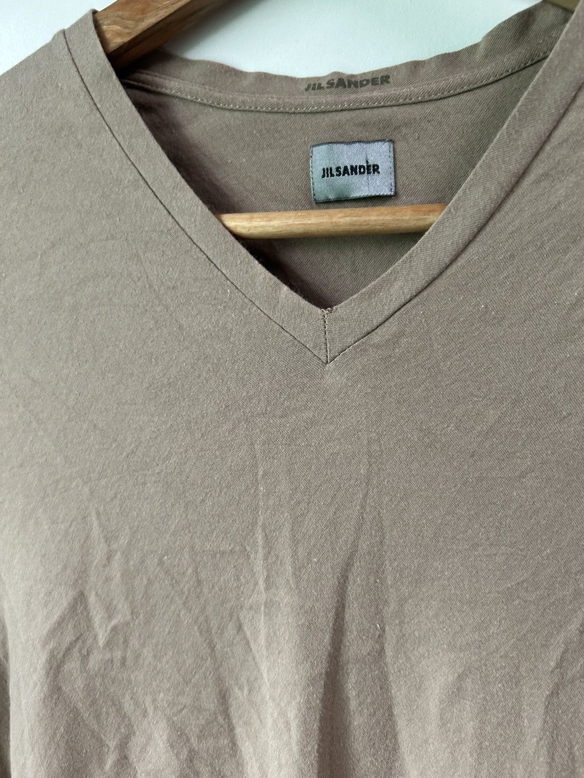 Jil Sander Minimalist V-Neck Tan/Taupe Tee Size US M / EU 48-50 / 2 - 9 Thumbnail