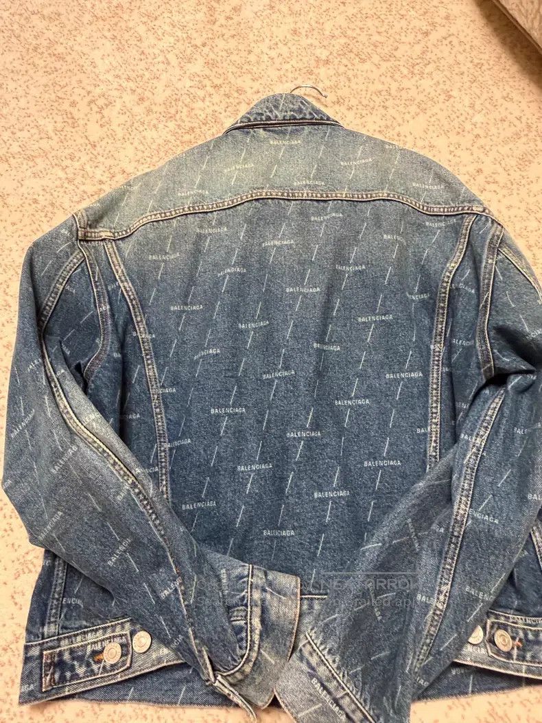 Balenciaga Balenciaga Barrage Full Print Logo Denim Jacket Size US S / EU 44-46 / 1 - 5 Thumbnail