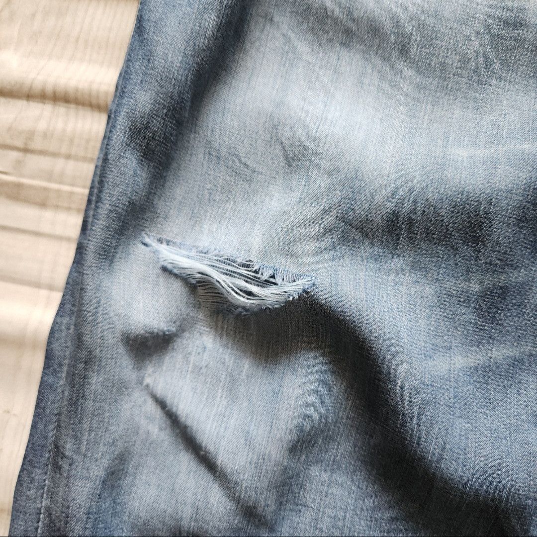Hugo Boss × Vintage Vintage Distressed Hugo Boss Stretch Denim Pants Size US 32 / EU 48 - 9 Thumbnail