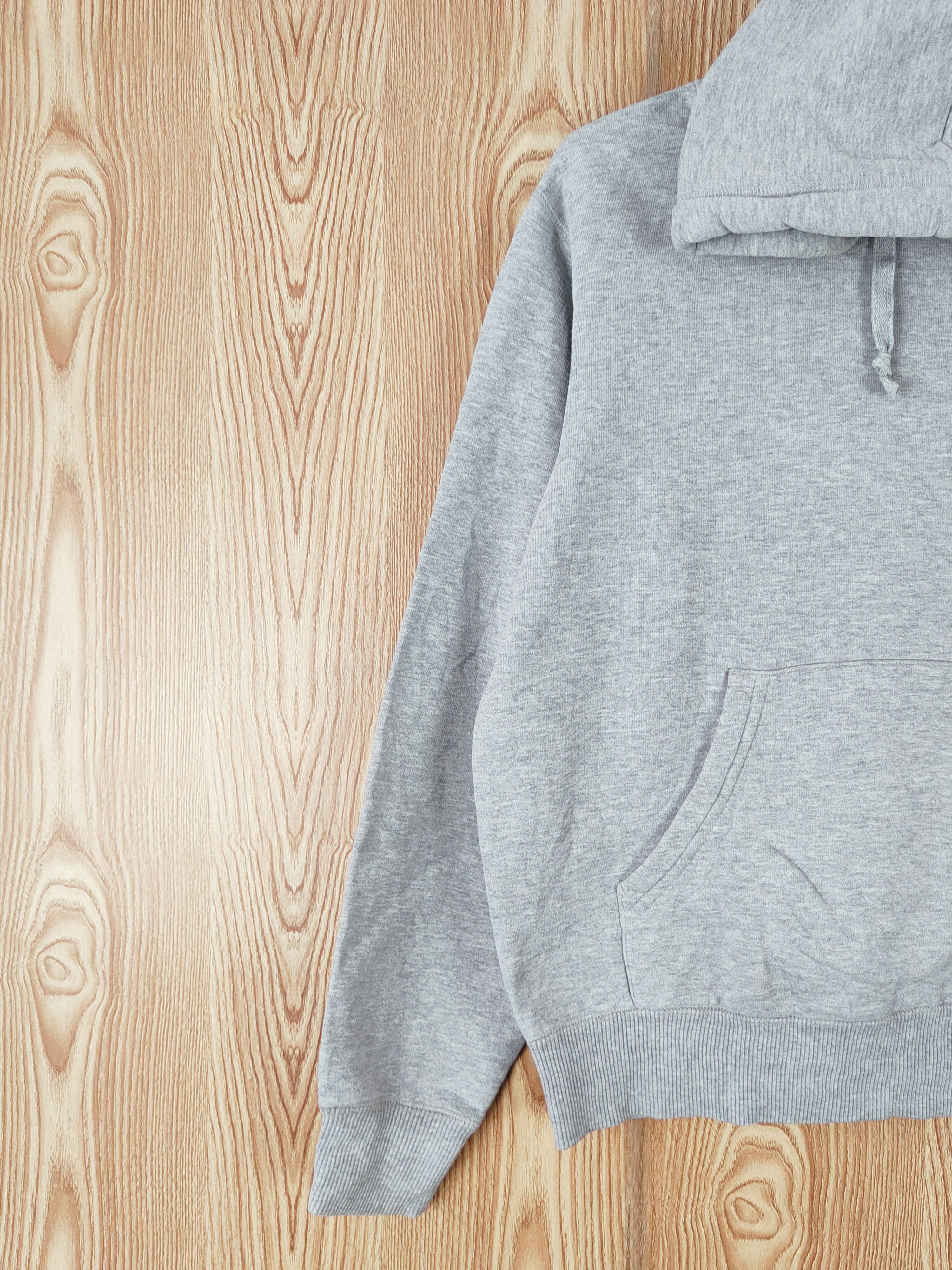Japanese Brand × Uniqlo Vintage stuff 💥Uniqlo Gray Hoodie Sweatshirts Size M / US 6-8 / IT 42-44 - 3 Thumbnail