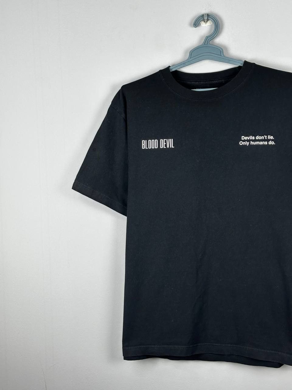 Uniqlo Chainsaw man kosuke kawamura devil hunter oversized uniqlo Size US L / EU 52-54 / 3 - 3 Thumbnail