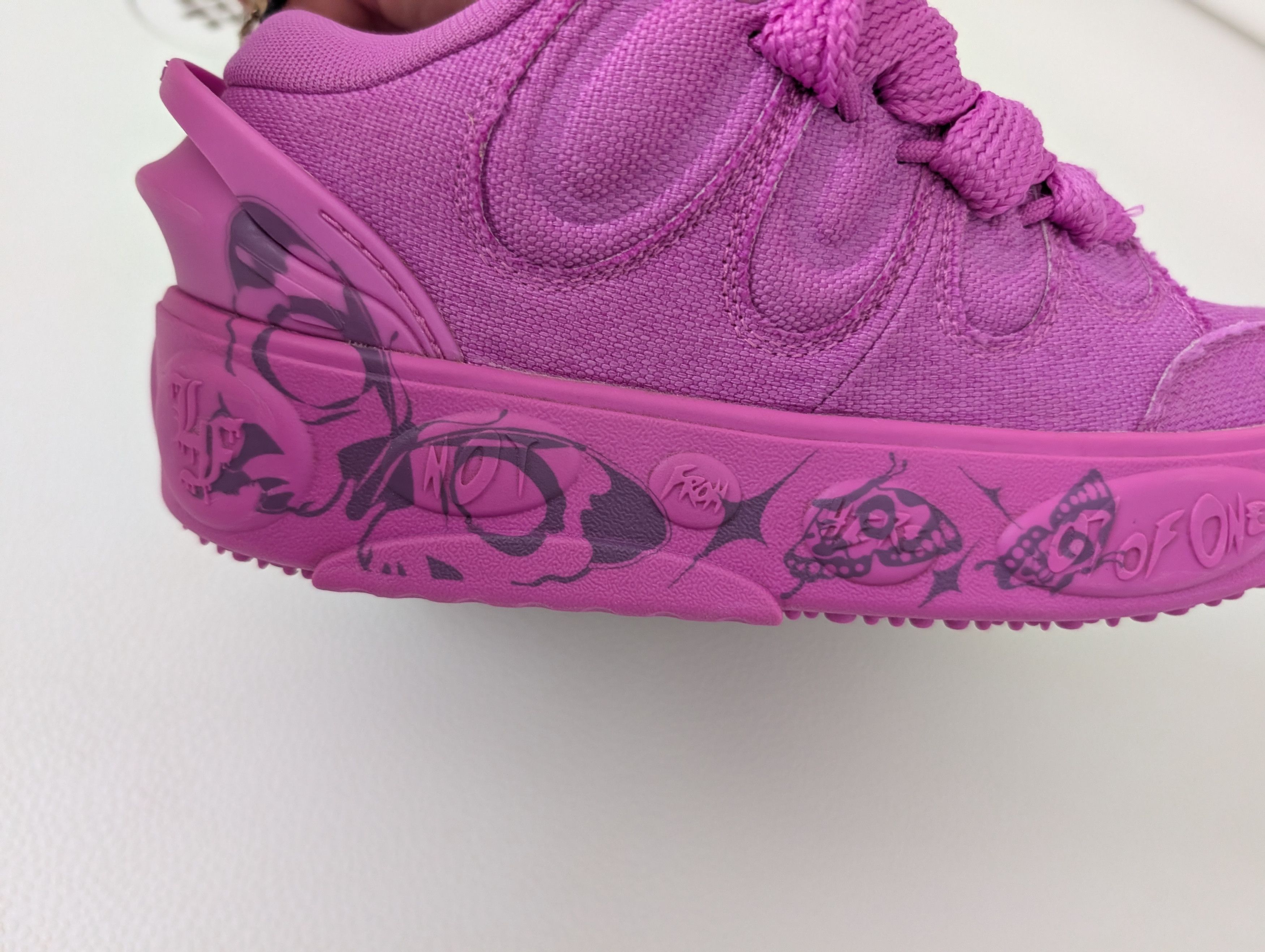 Puma PUMA x LaFrancé Butterfly Amare Pink Canvas Sneakers Size US 6 / IT 36 - 10 Thumbnail