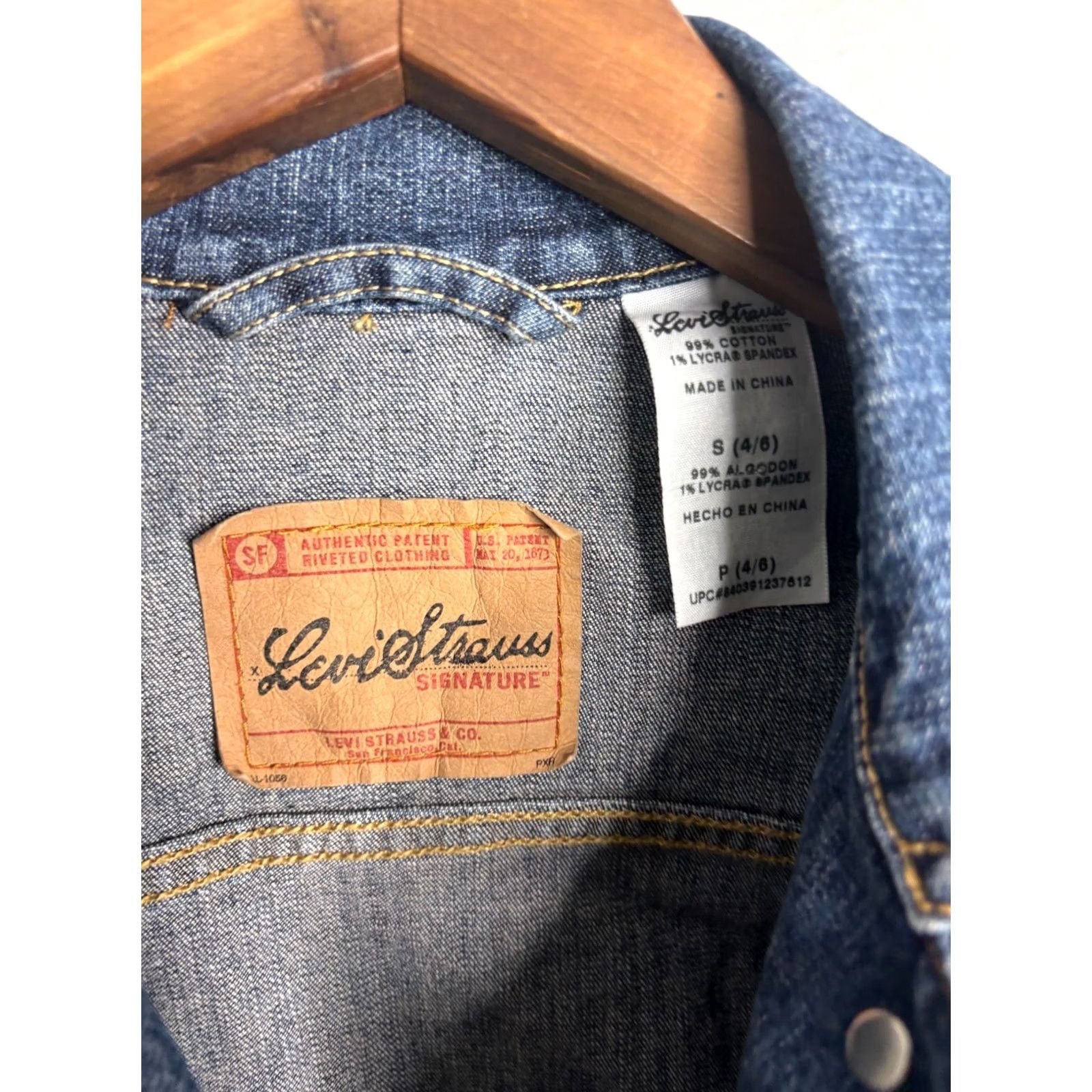 Vintage Signature by Levi Strauss & Co. Trucker Jacket Womens Size S Blue 6312 Short Jacket Size S / US 4 / IT 40 - 3 Thumbnail