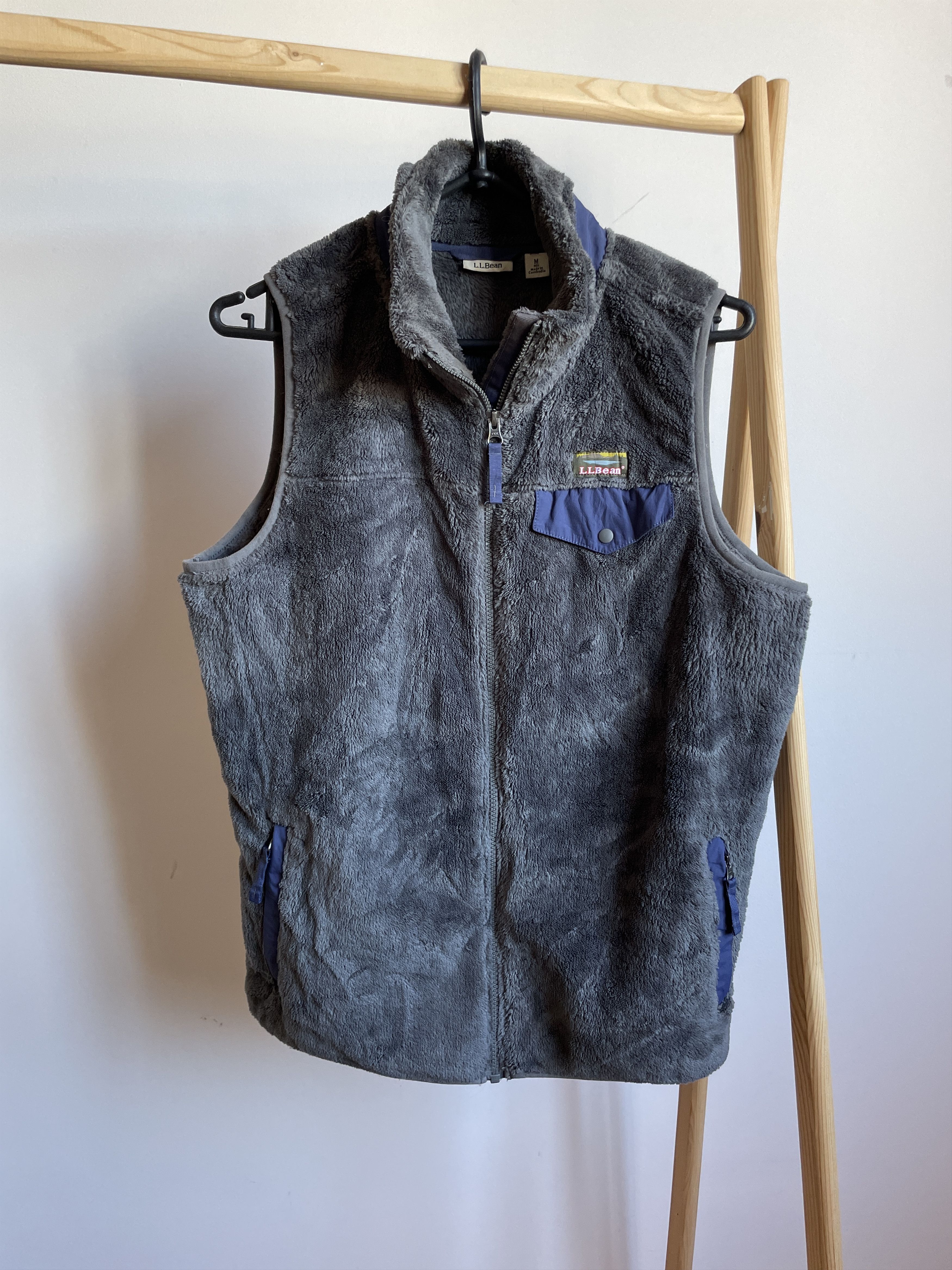 L.L. Bean L.L. Bean Womens Hi-Pile Fleece Vest Size M Size M / US 6-8 / IT 42-44 - 1 Thumbnail