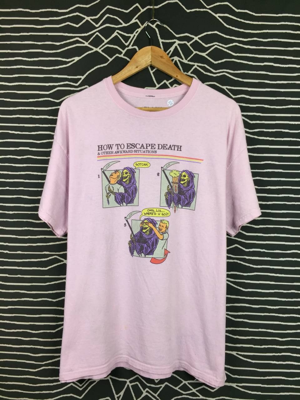 Vintage Black Matter How To Escape Death Funny Humor Tee Size US XL / EU 56 / 4 - 1 Thumbnail