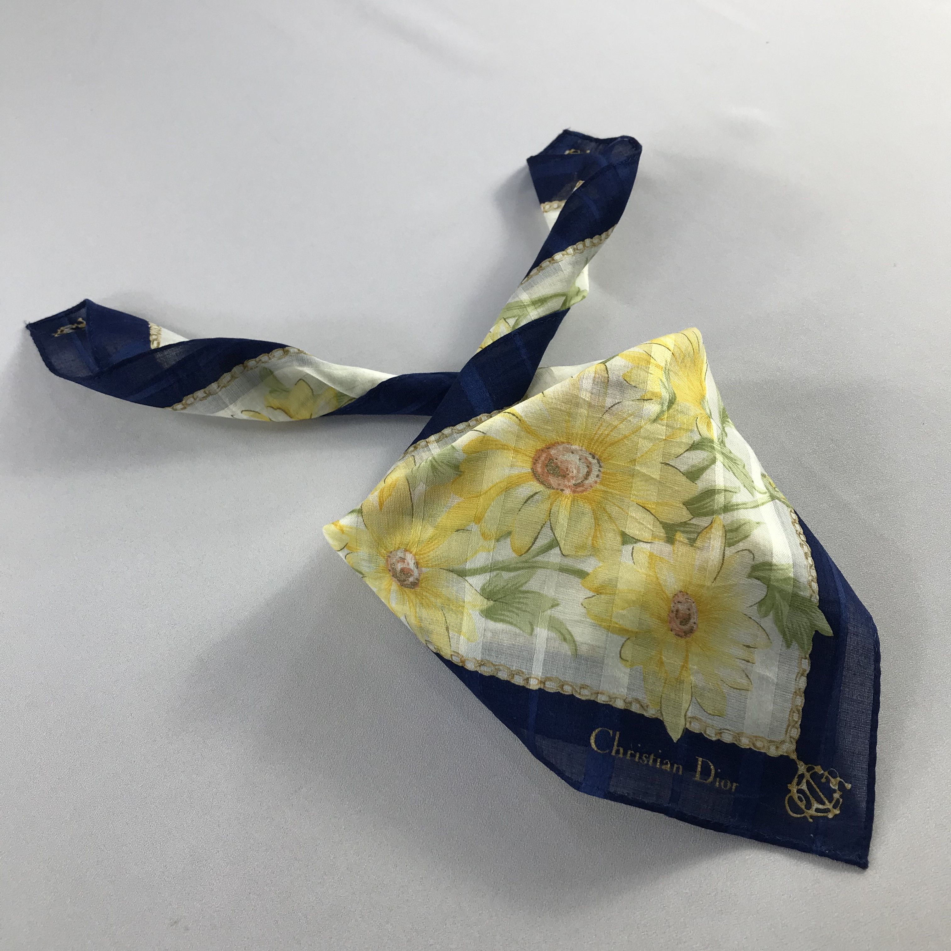 Vintage ChRisTian Dior Handkerchief / Bandana / Neckerchief C542 Size ONE SIZE - 2 Thumbnail