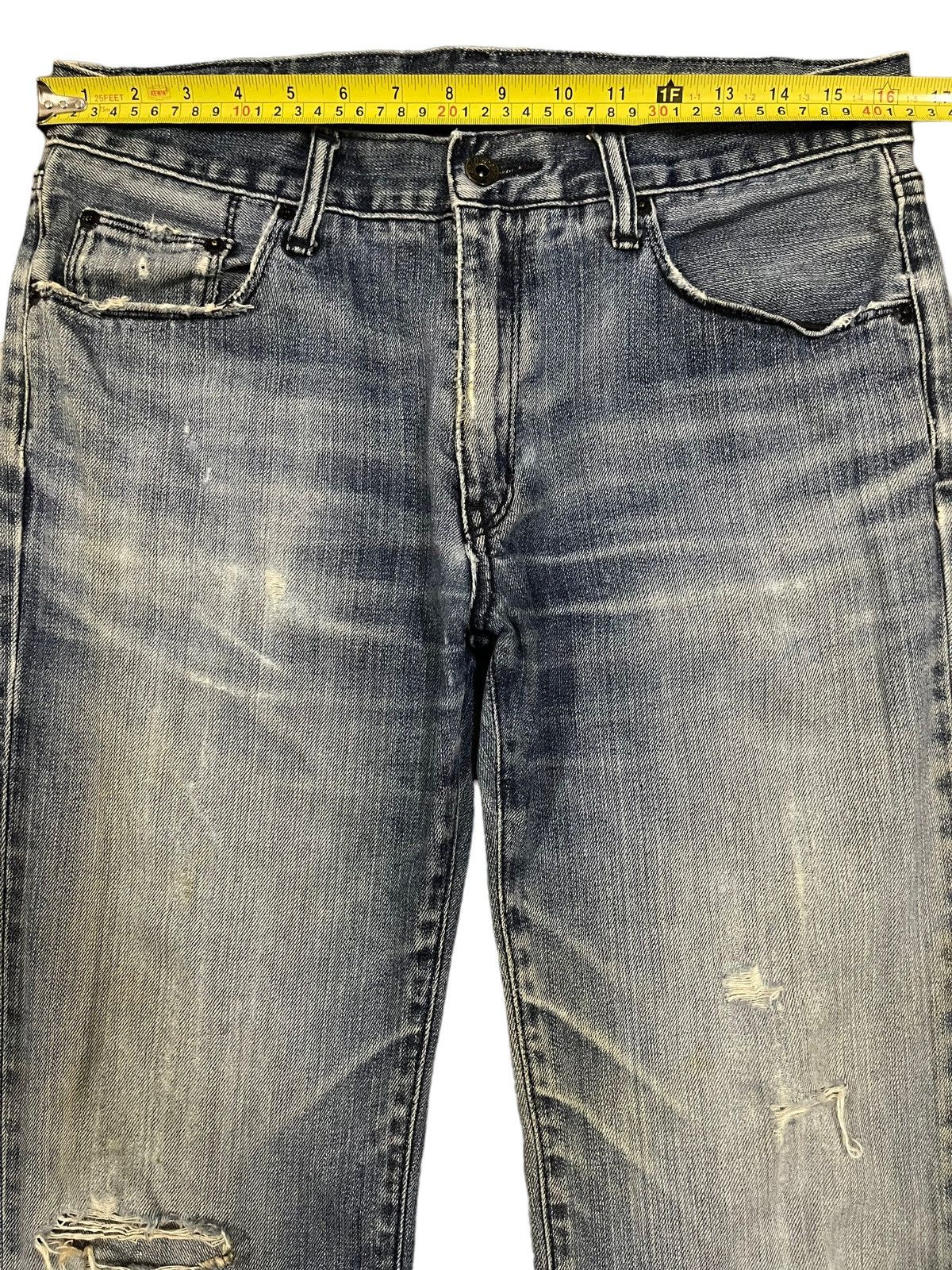 Uniqlo Vintage Japanese Uniqlo Blue Wash Distress Baggy Jeans Size US 32 / EU 48 - 9 Thumbnail