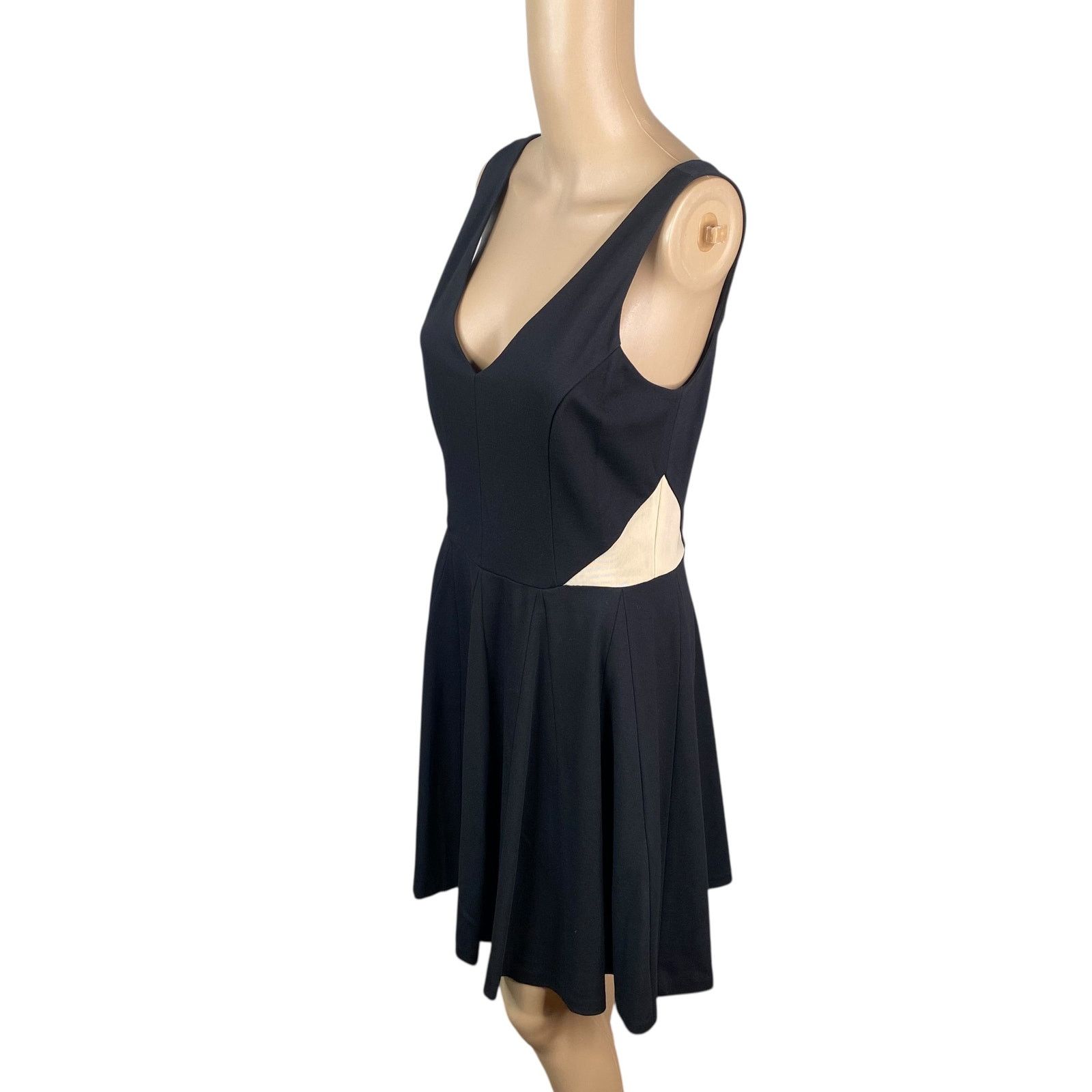 Anthropologie Erin Fetherston Black Ponte Mesh Fit & Flare Dress - Size 6 Size M / US 6-8 / IT 42-44 - 4 Thumbnail