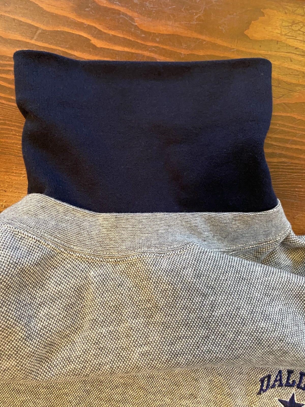 NFL × Vintage Vintage 1997 Dallas Cowboys Textured Turtleneck Sweatshirt Size US XL / EU 56 / 4 - 7 Thumbnail