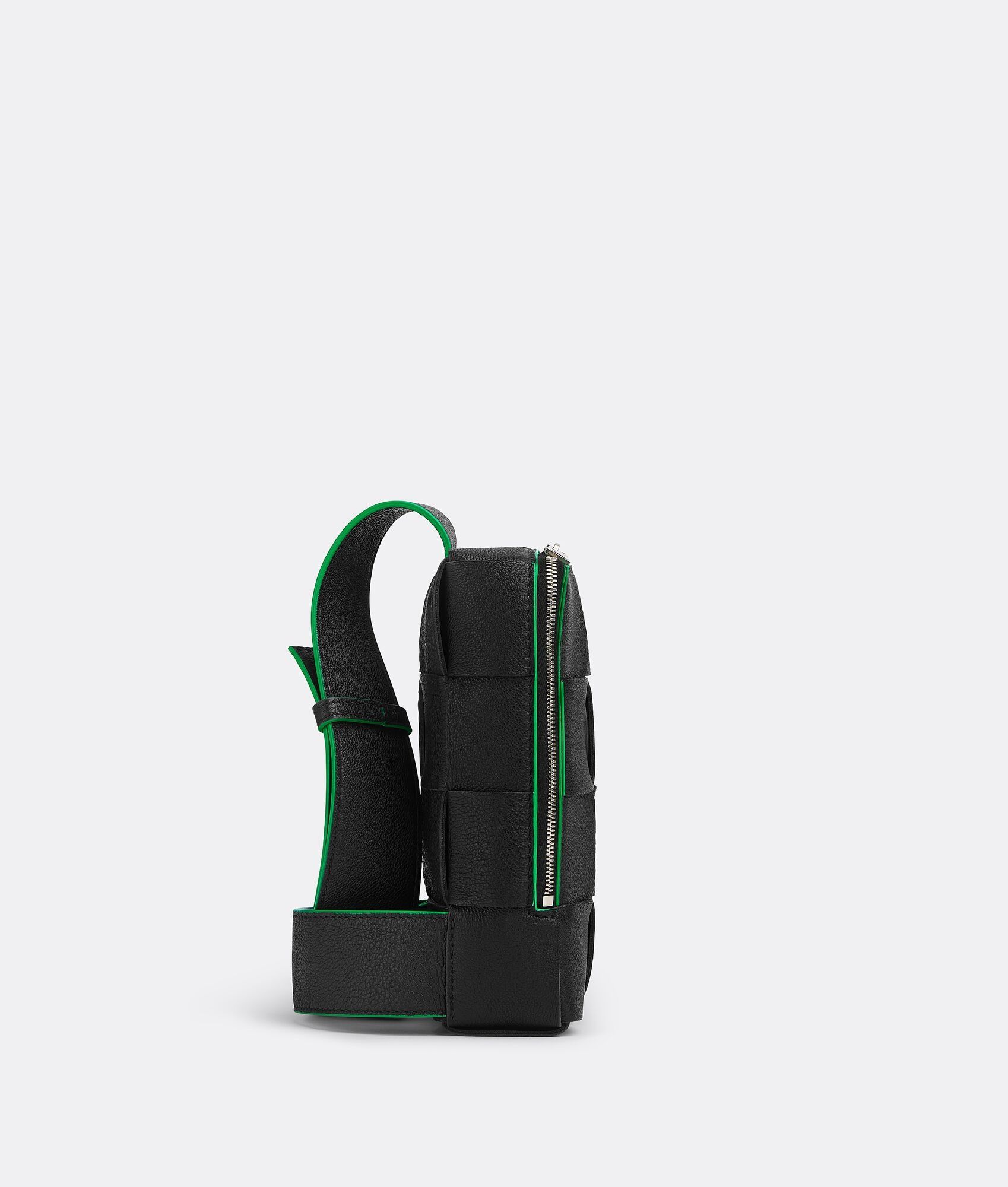 Bottega Veneta o1n1vont0225 Size: OS / Cassette Bag in Black/Green Size ONE SIZE - 2 Thumbnail