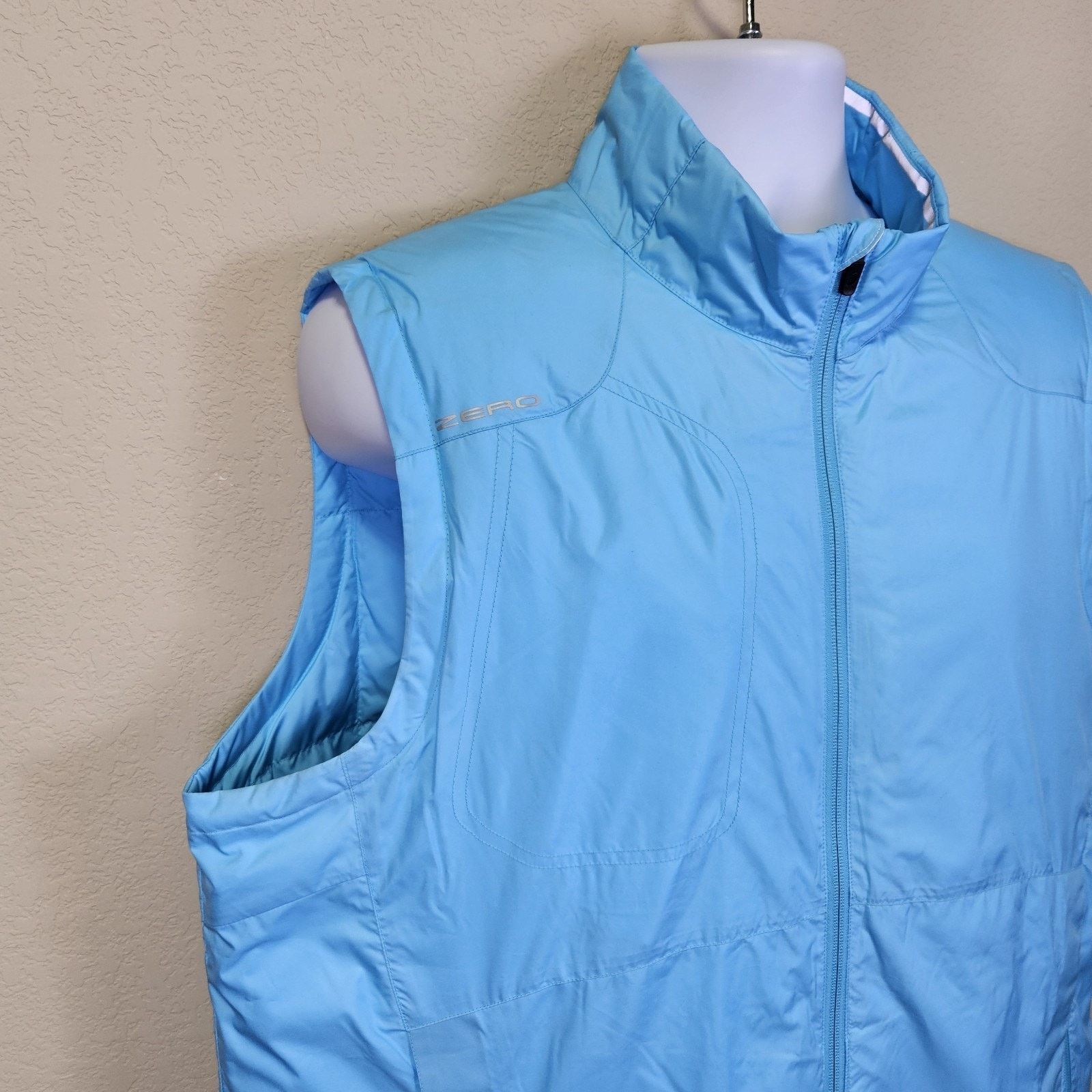 Other Zero Restriction Spencer Vest Goose Down GORE-TEX Golf Size US XL / EU 56 / 4 - 21 Thumbnail