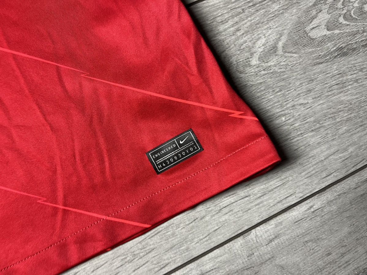 Nike Nike Liverpool home jersey 2021/22 size XLarge Size US XL / EU 56 / 4 - 5 Thumbnail