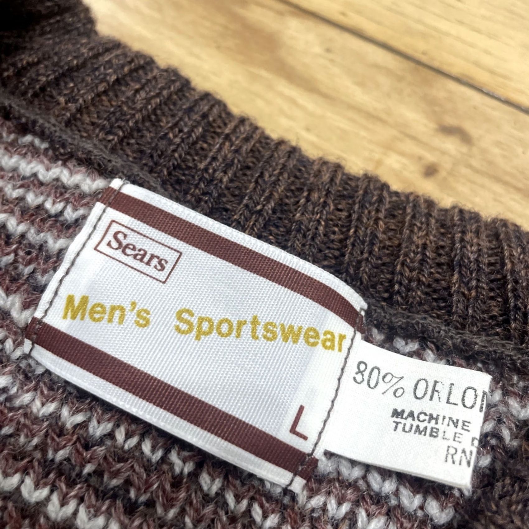 Sears VINTAGE Sears Men's Sportswear Wool Crop Vneck Argyle Sweater L Brown Orlon Acryllic Knit Pullover Geometric Pattern Mens Size US L / EU 52-54 / 3 - 5 Thumbnail