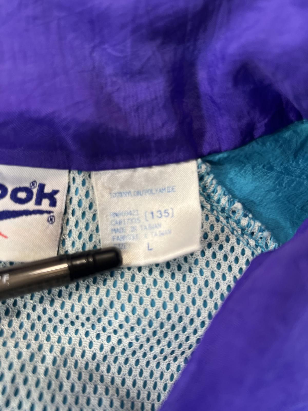 Reebok Vintage Reebok Windbreaker Jacket teal and Purple L Size US L / EU 52-54 / 3 - 4 Thumbnail