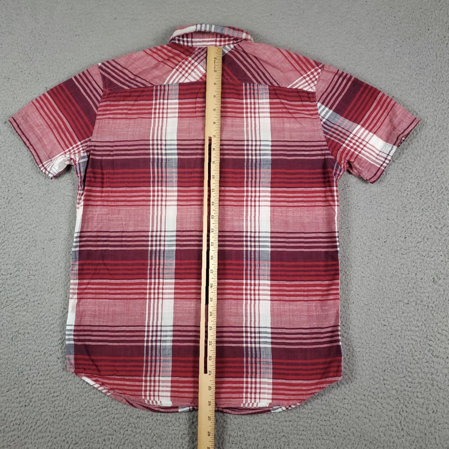 Levi's Levi's Red Plaid Short Sleeve Button-Up Shirt Mens Small Cotton Blend 2 Pocket Regular Fit Plaid Shirt Men’s S Red Vintage No Size US S / EU 44-46 / 1 - 3 Thumbnail