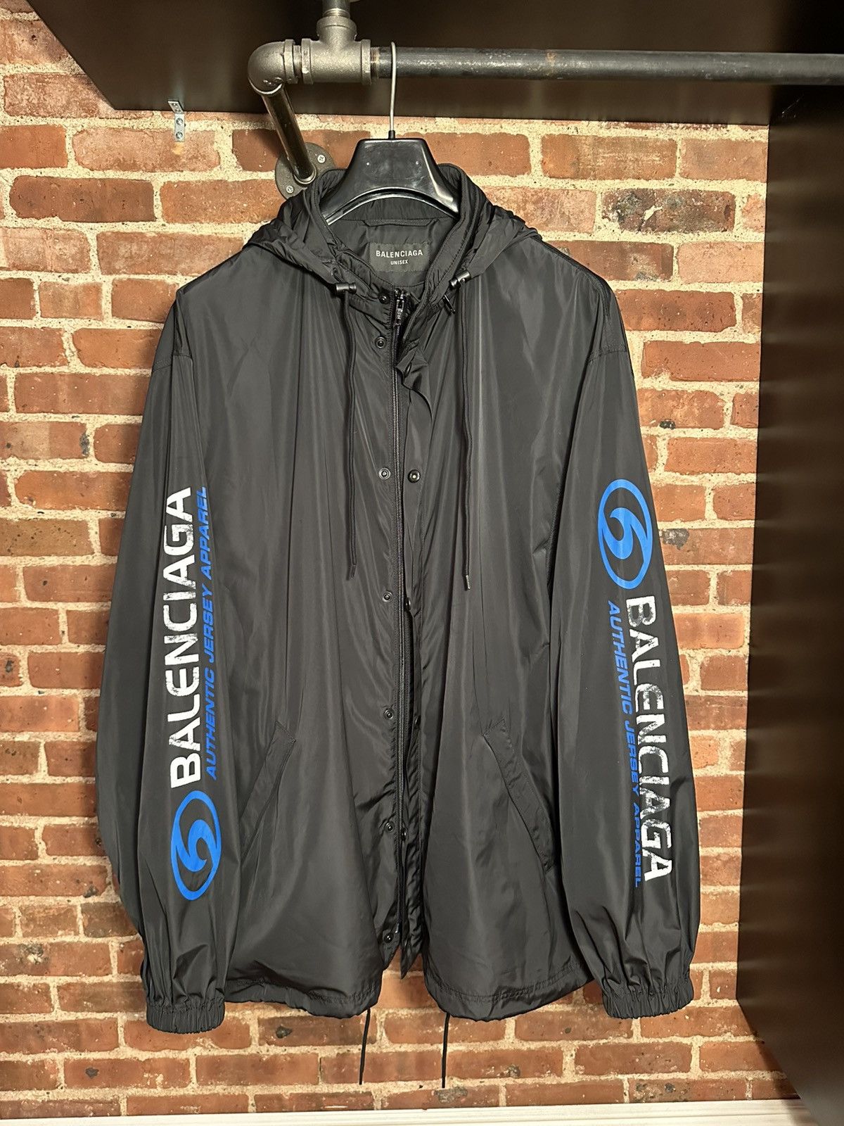 Balenciaga SS/24 Surfer Logo Windbreaker Size US L / EU 52-54 / 3 - 1 Thumbnail