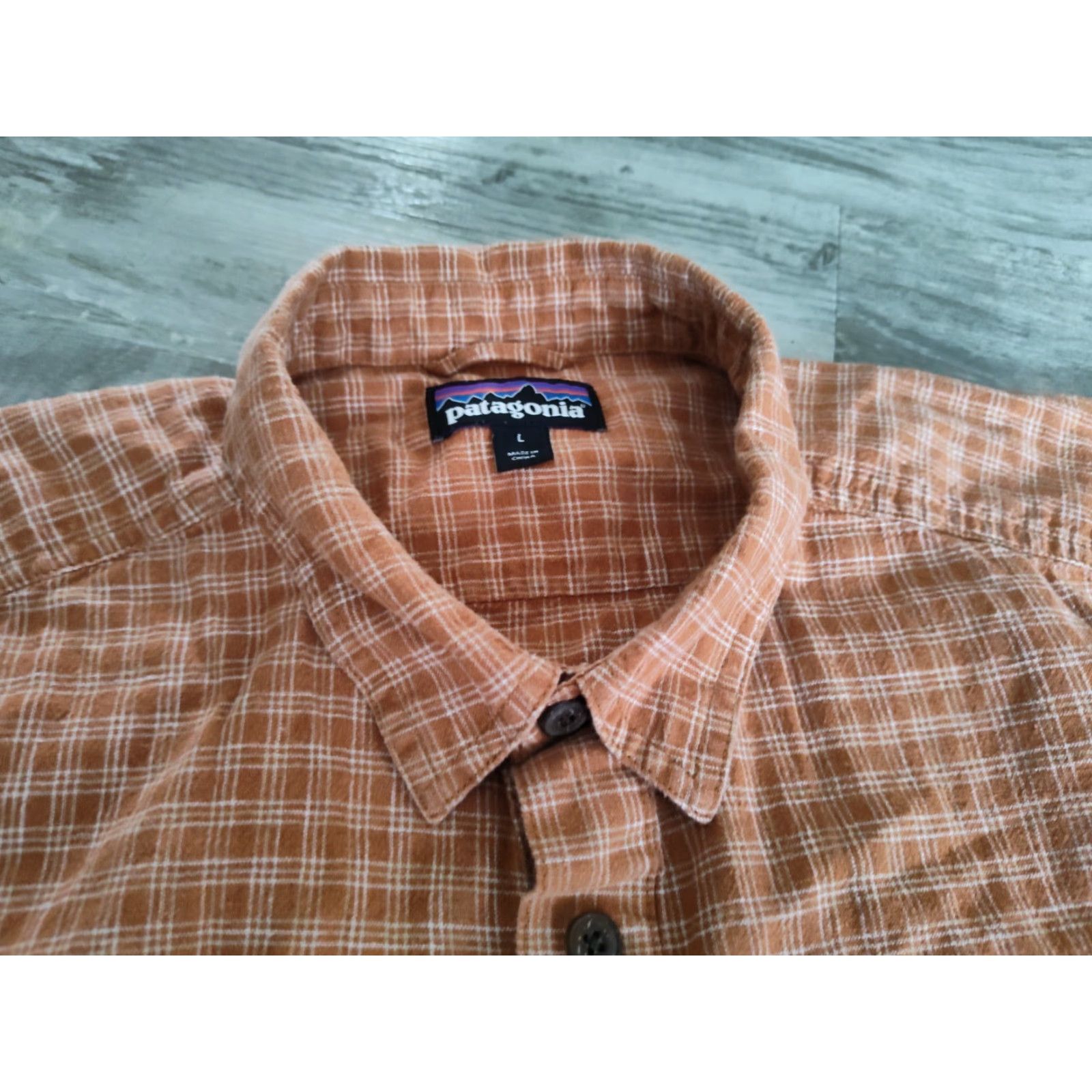 Patagonia Patagonia Shirt Mens L Orange Rust Back Step Plaid Short Sleeve Hemp Organic Button-Up Casual All Seasons Size US L / EU 52-54 / 3 - 7 Thumbnail
