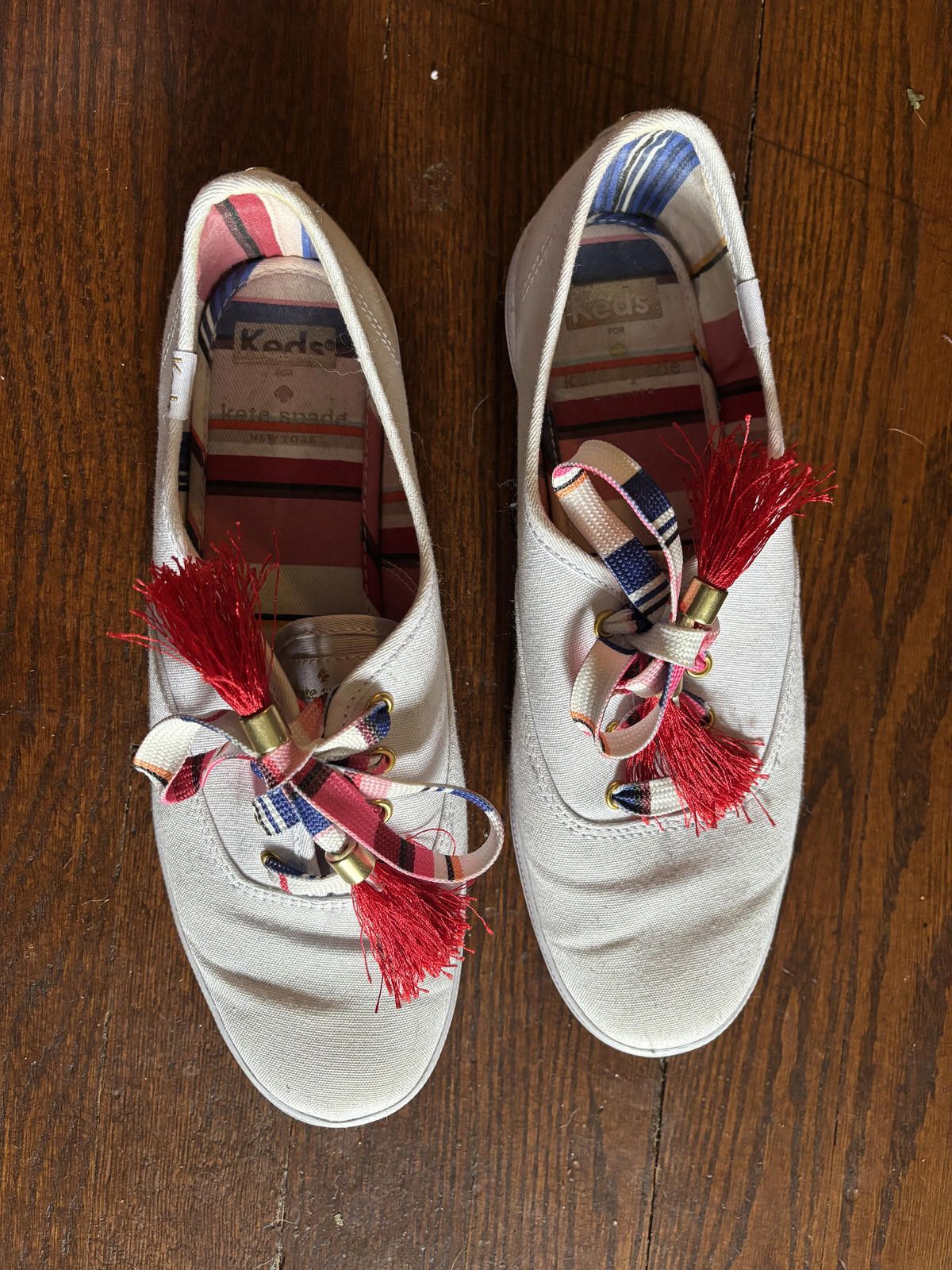 Keds Kate Spade/Keds Women's White Canvas Sneakers w/tassel sz 7 Size US 7.5 / IT 37.5 - 2 Thumbnail