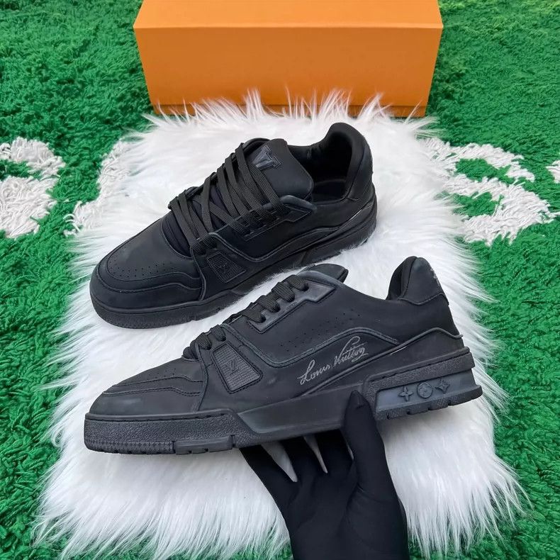 Louis Vuitton Louis Vuitton 25 year old Darth Vader Trainer shoes Size US 8 / EU 41 - 6 Thumbnail