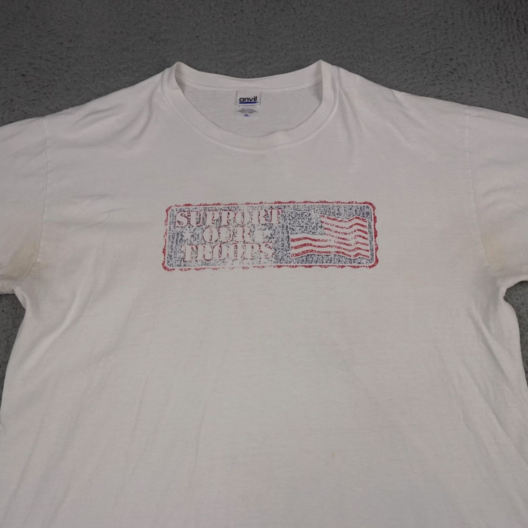 Anvil Keyword Focus: "Vintage," "Support Our Troops," "Anvil," "USA Flag," "Graphic," "90s" – these terms are highly relevant to the product Size US XL / EU 56 / 4 - 4 Thumbnail