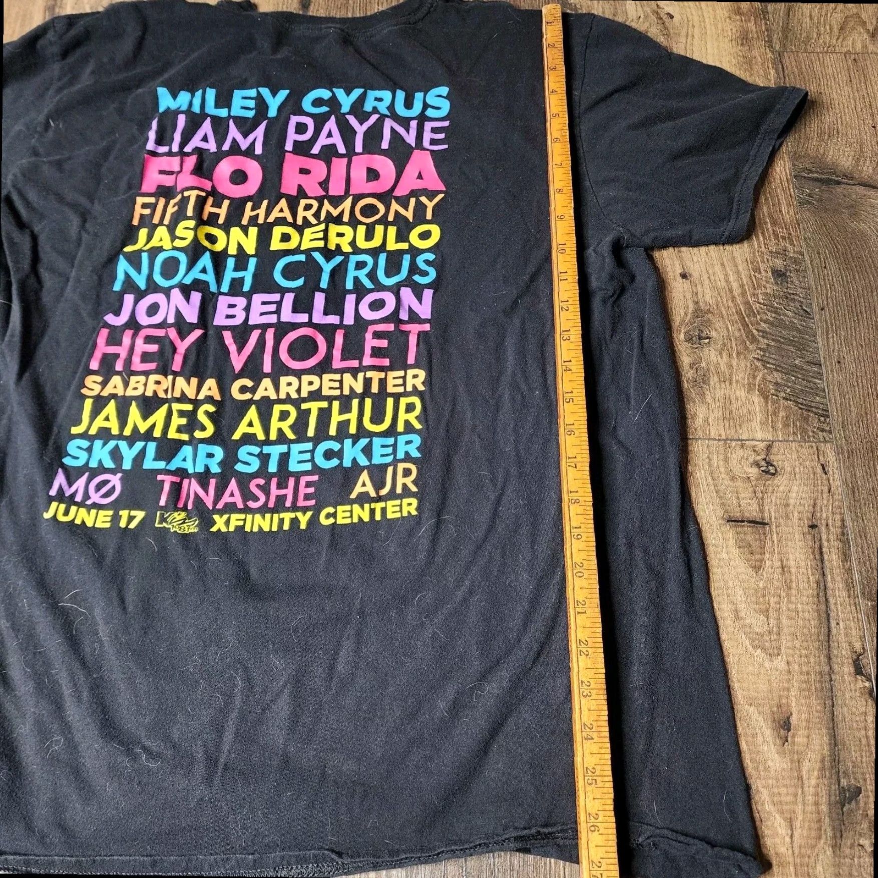 Vintage KISS 108 FM CONCERT 2017 Mens XL Black Graphic Tee Size US XL / EU 56 / 4 - 3 Thumbnail