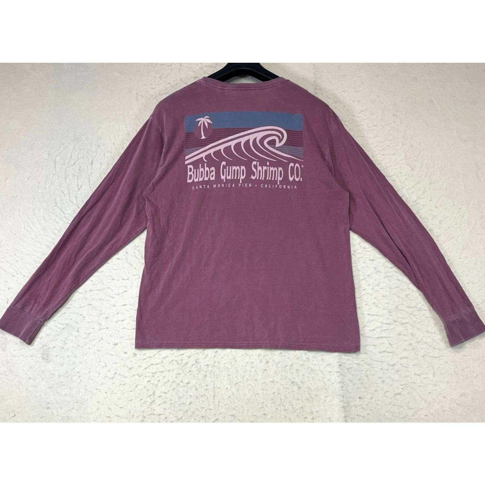 Shrimps BUBBA GUMP Shrimp Company Santa Monica Pier T-Shirt Long Sleeve Red Size M Unisex Adults Santa Monica 84 brand Mens Womens? Size US M / EU 48-50 / 2 - 2 Thumbnail