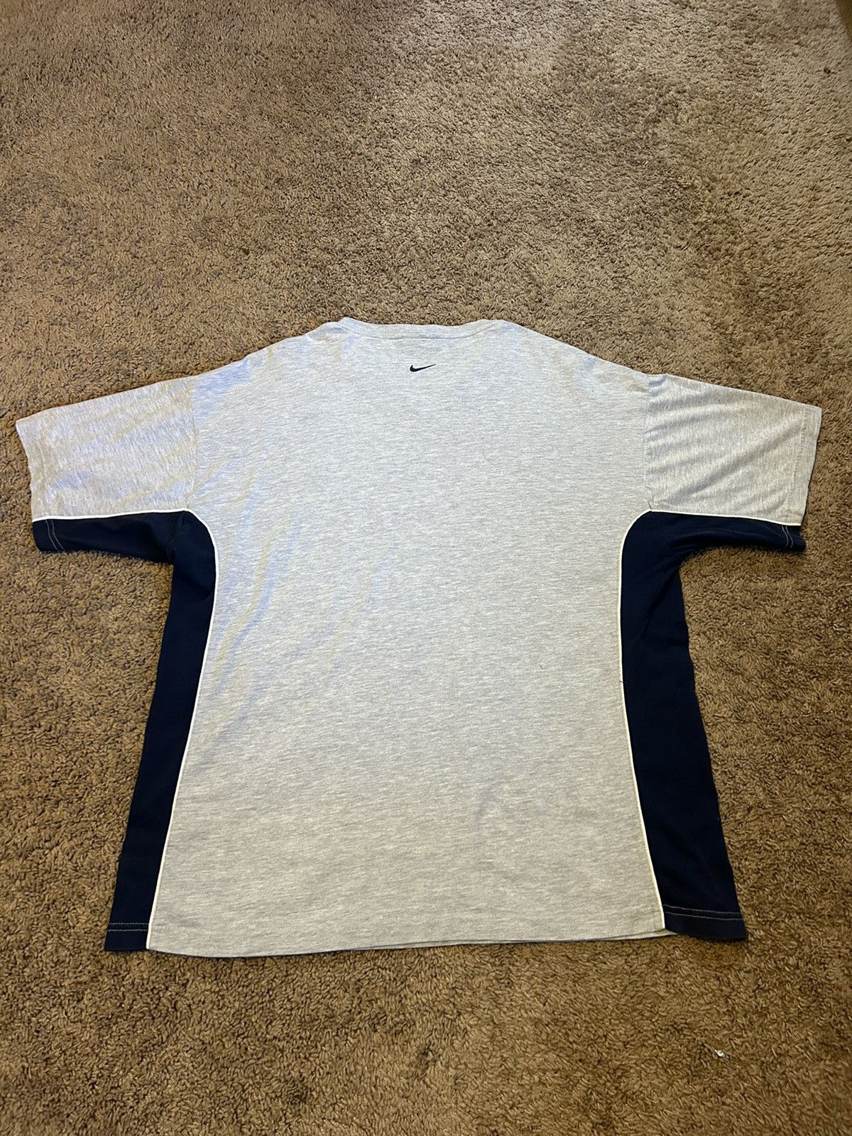 Nike Grey and blue vintage Nike t-shirt Size US XXL / EU 58 / 5 - 10 Thumbnail