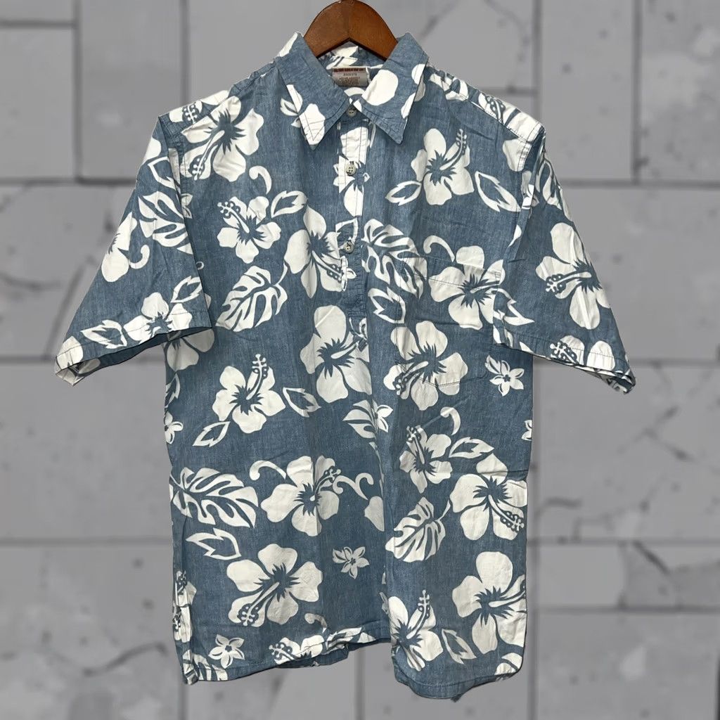 Vivobarefoot Go Barefoot Blue Hawaiian Button-Up Shirt Mens L Short Sleeve Button-Up Shirt Mens L Blues Hawaiian Theme Size US L / EU 52-54 / 3 - 1 Thumbnail