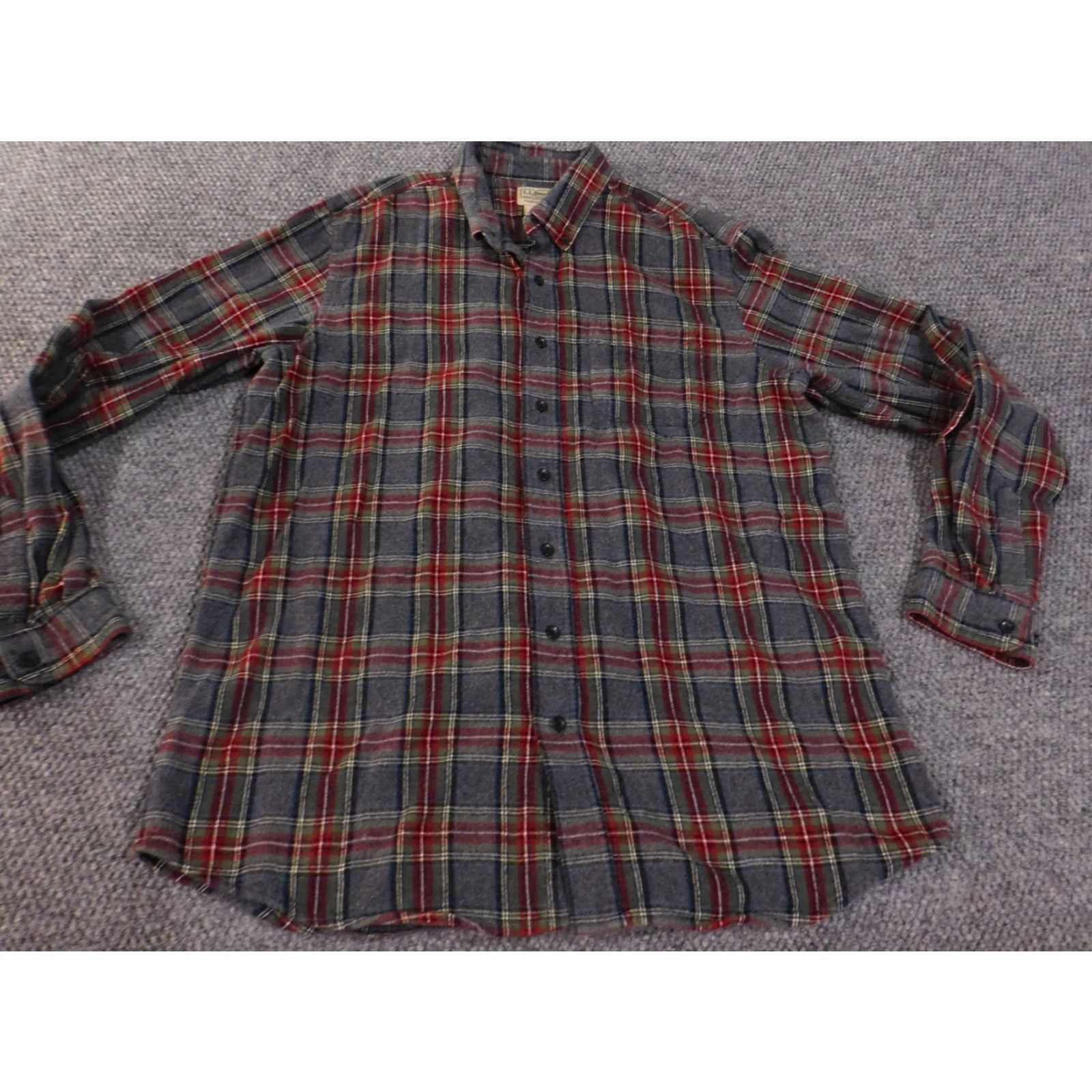 Vintage LL Bean Shirt Mens Large Tall Gray Red Plaid Flannel Button Down Traditional Fit Size US L / EU 52-54 / 3 - 3 Thumbnail