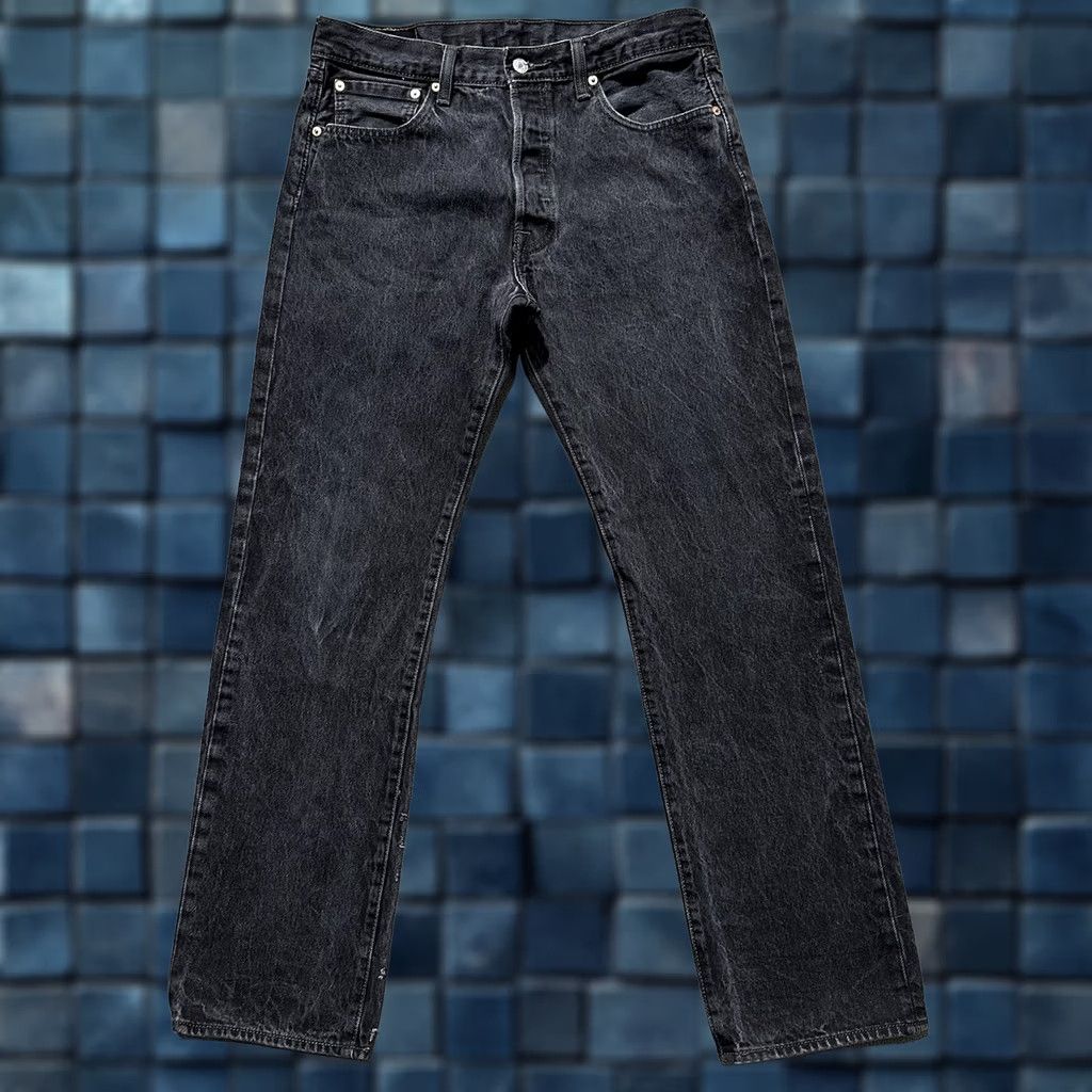 Levi's Levi's 501 Jeans Mens 34x34 Button Fly Dark Denim GUC Regular Fit Straight 5-Pocket Black 33x30.5 Inseam Vintage No Size US 34 / EU 50 - 1 Thumbnail