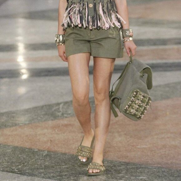 Chanel CHANEL RESORT 17 Chain Slide Mule Army Gold Sandals Dangle C Size US 10 / IT 40 - 10 Thumbnail