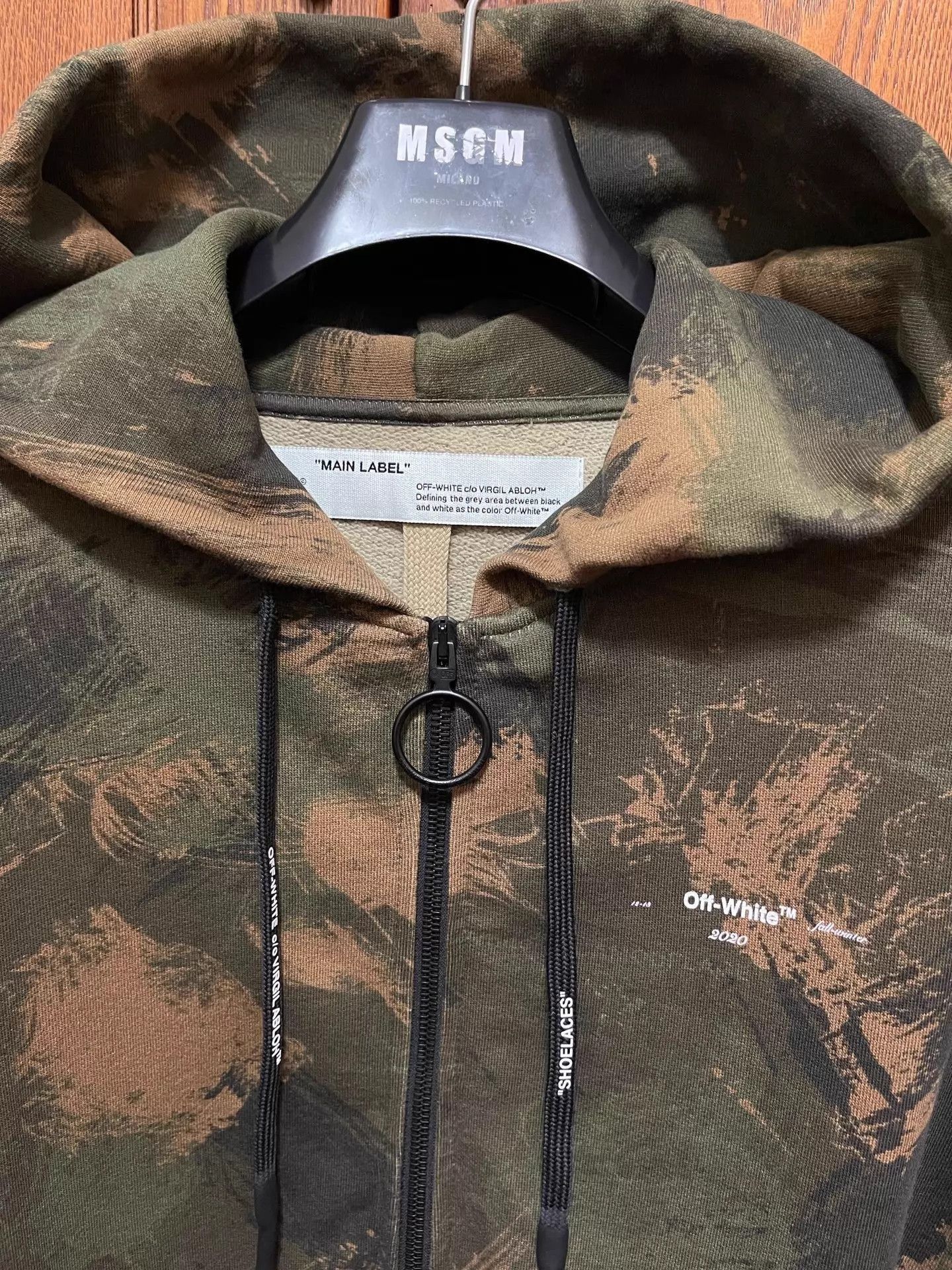 Off-White Multi Camo Zip-Up Hoodie - Size S Size US S / EU 44-46 / 1 - 5 Thumbnail