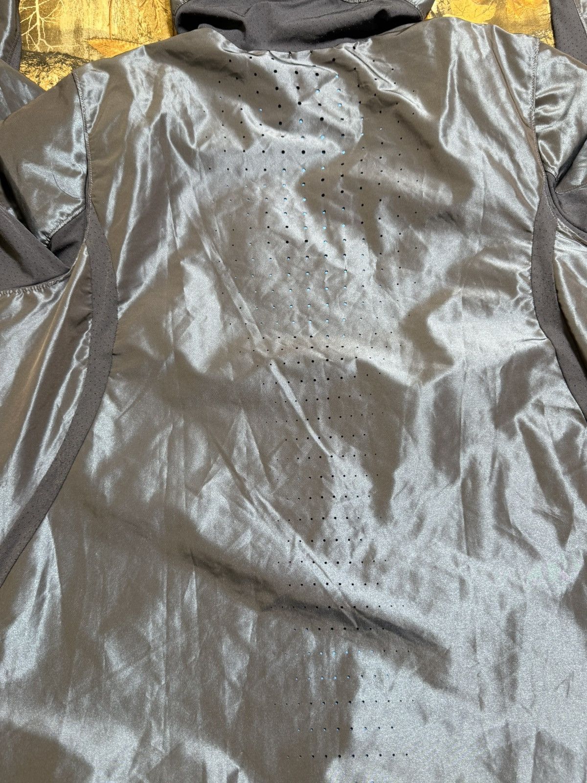 Nike ***FINAL DROP***RARE NIKE SHIELDTECH METALLIC JACKET SIZE XL Size US XL / EU 56 / 4 - 21 Thumbnail