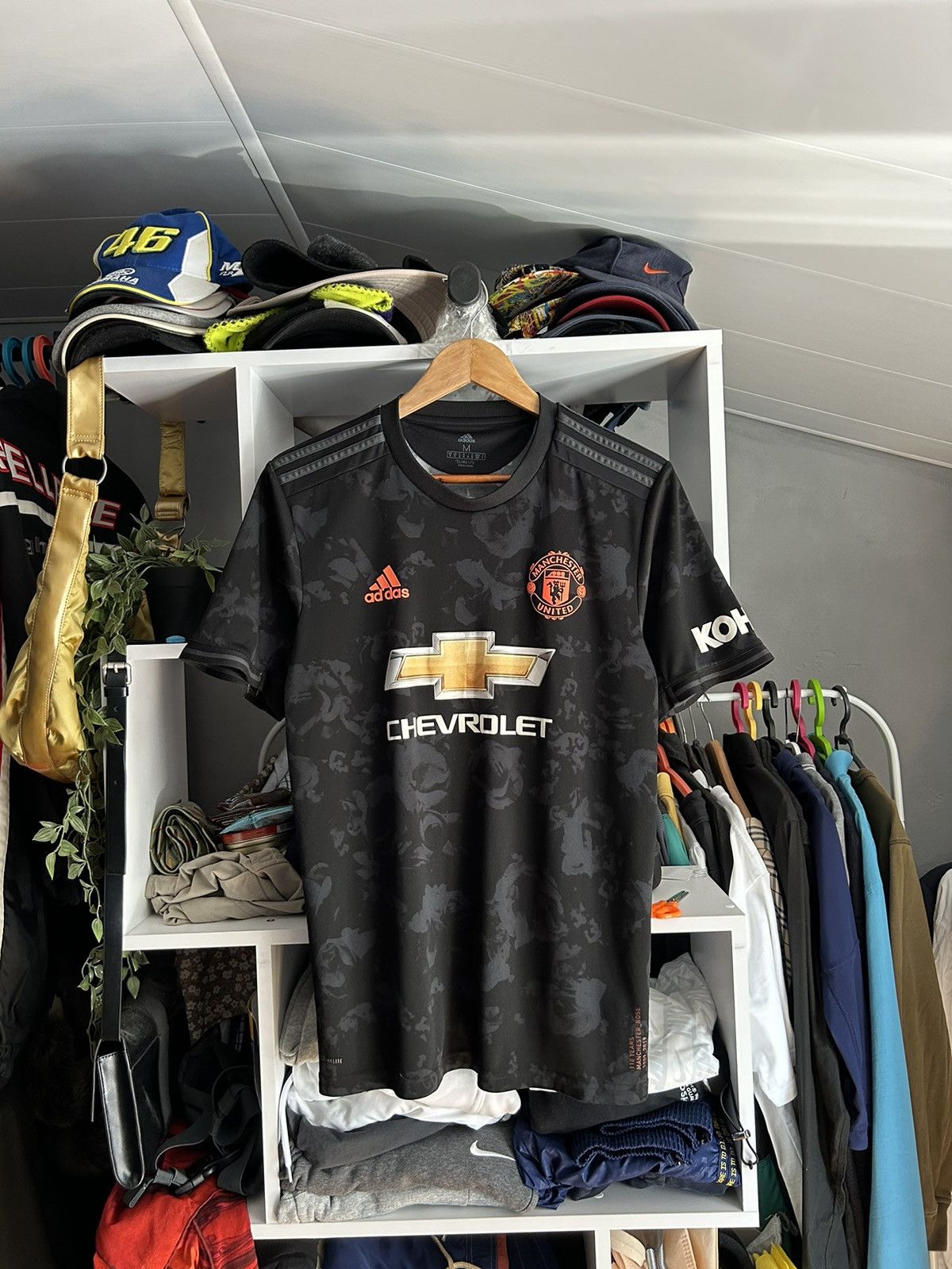 Adidas Manchester United Adidas 2019/20 3rd soccer jersey Size US M / EU 48-50 / 2 - 1 Thumbnail