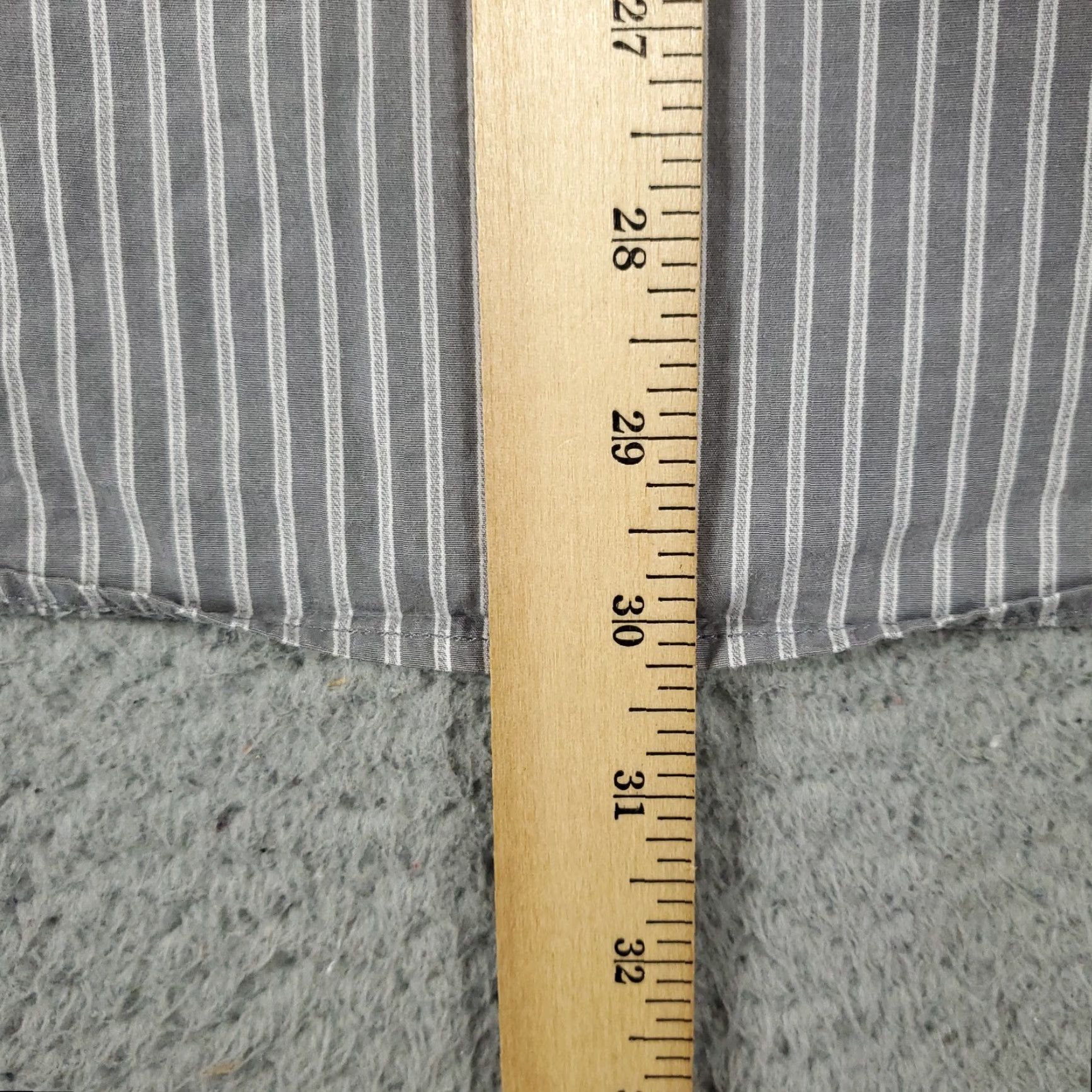American Eagle Outfitters VINTAGE American Eagle Outfitters Shirt Mens XL Gray Striped Button-Up Long Sleeve Classic Modern Preppy Mens Size US XL / EU 56 / 4 - 6 Thumbnail